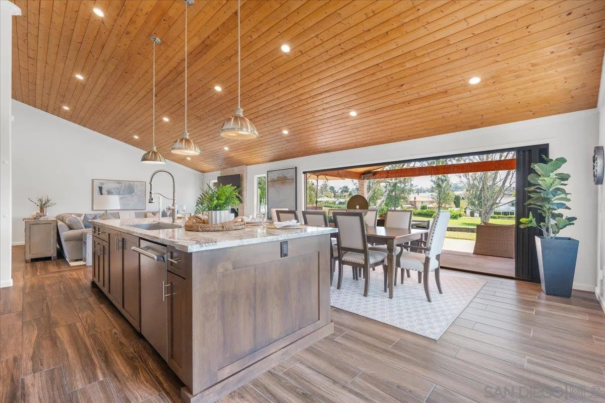 https://cdn.realtyfeed.com/cdn/127/260019310/fa94f9c3ed9c019fb6fe00317599481d.webp