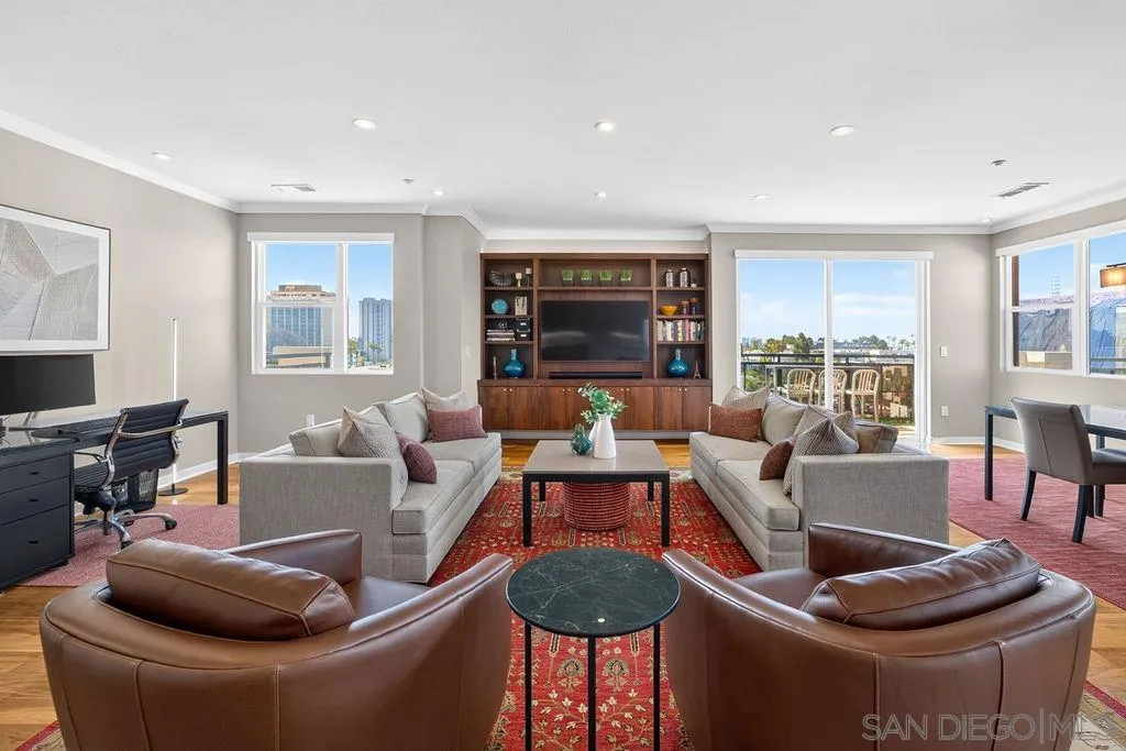 Photo #2: 260019313 Listing: Photo #2
