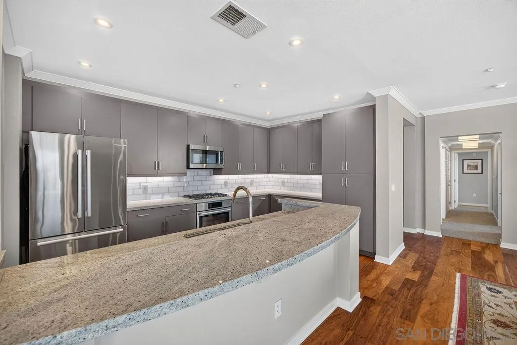 Photo #24: 260019313 Listing: Photo #24