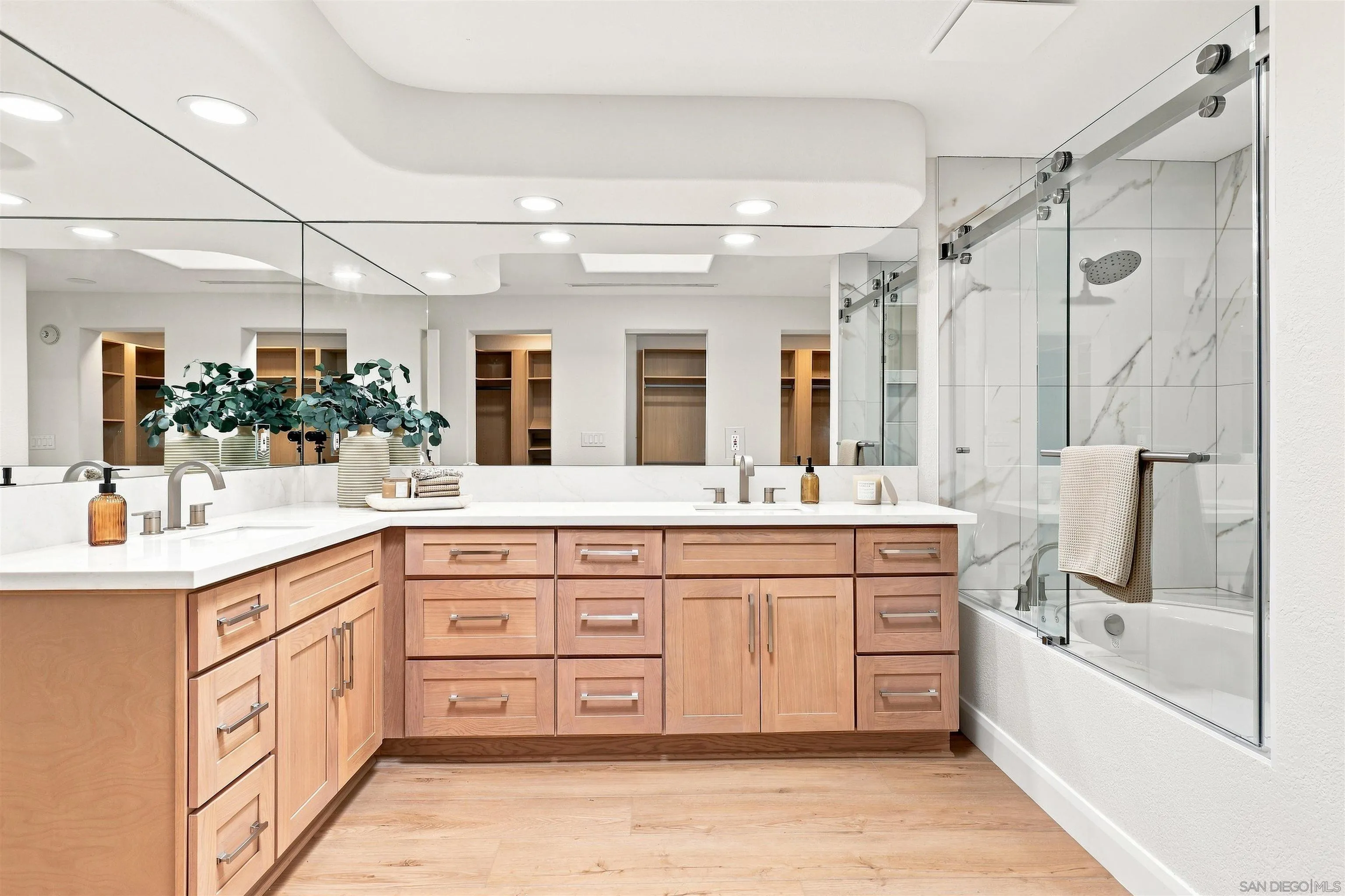 Photo #14: 260019315 Listing: Photo #14
