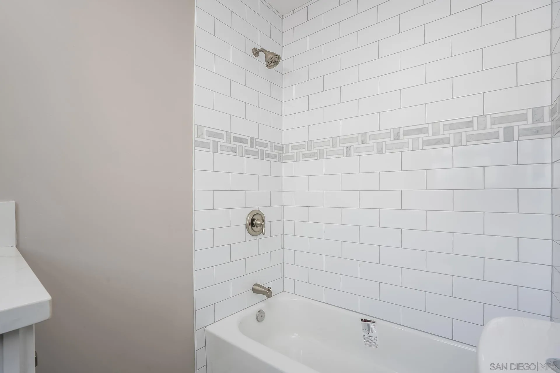https://cdn.realtyfeed.com/cdn/127/260019316/df2d1f39322e6ea2a38e9fffd53cf508.webp