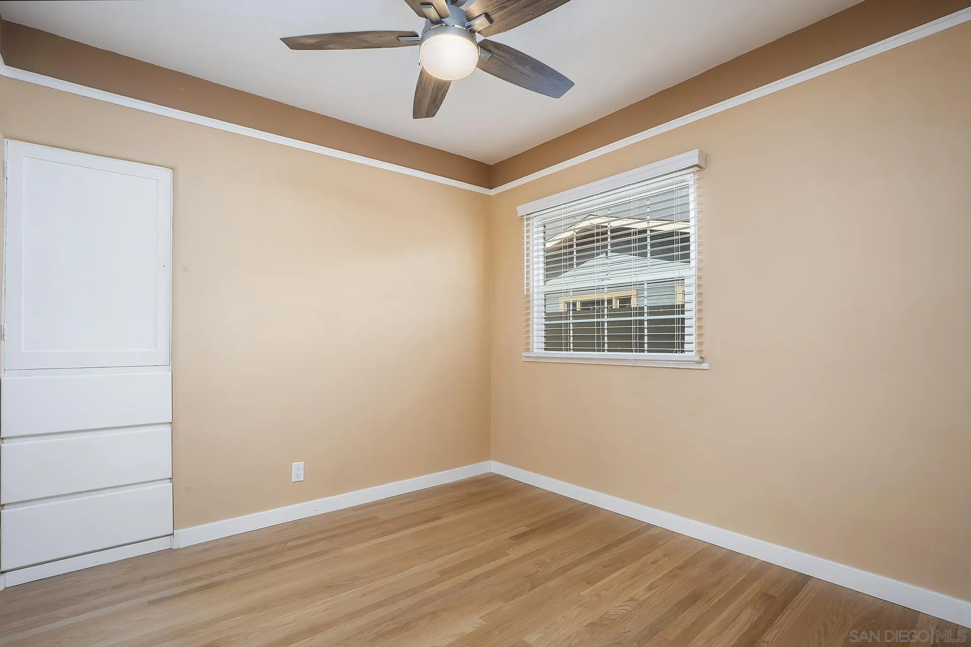https://cdn.realtyfeed.com/cdn/127/260019316/ec975d77fff2a20294b6b49a7b05eb98.webp