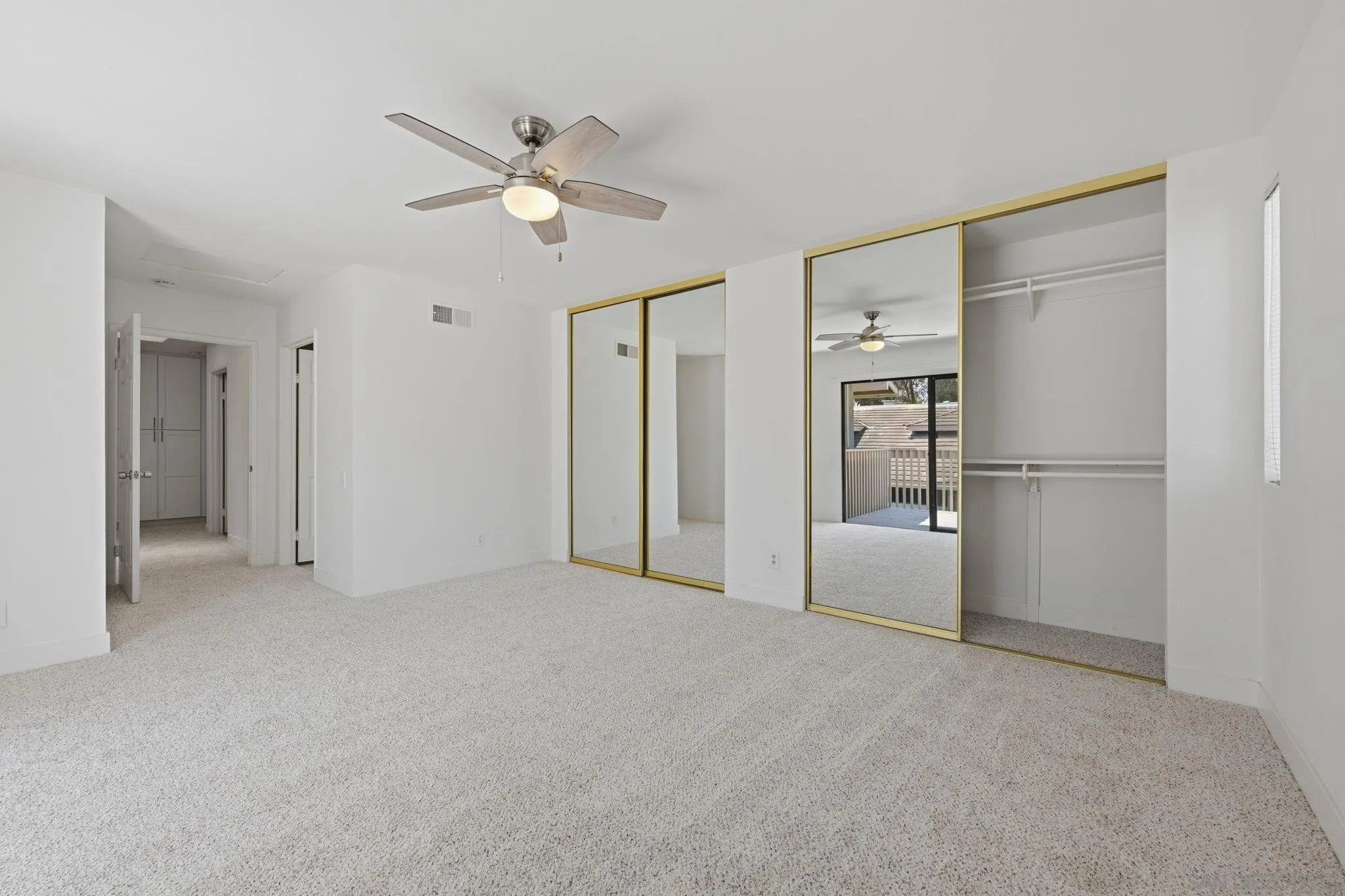 Photo #19: 260019317 Listing: Photo #19