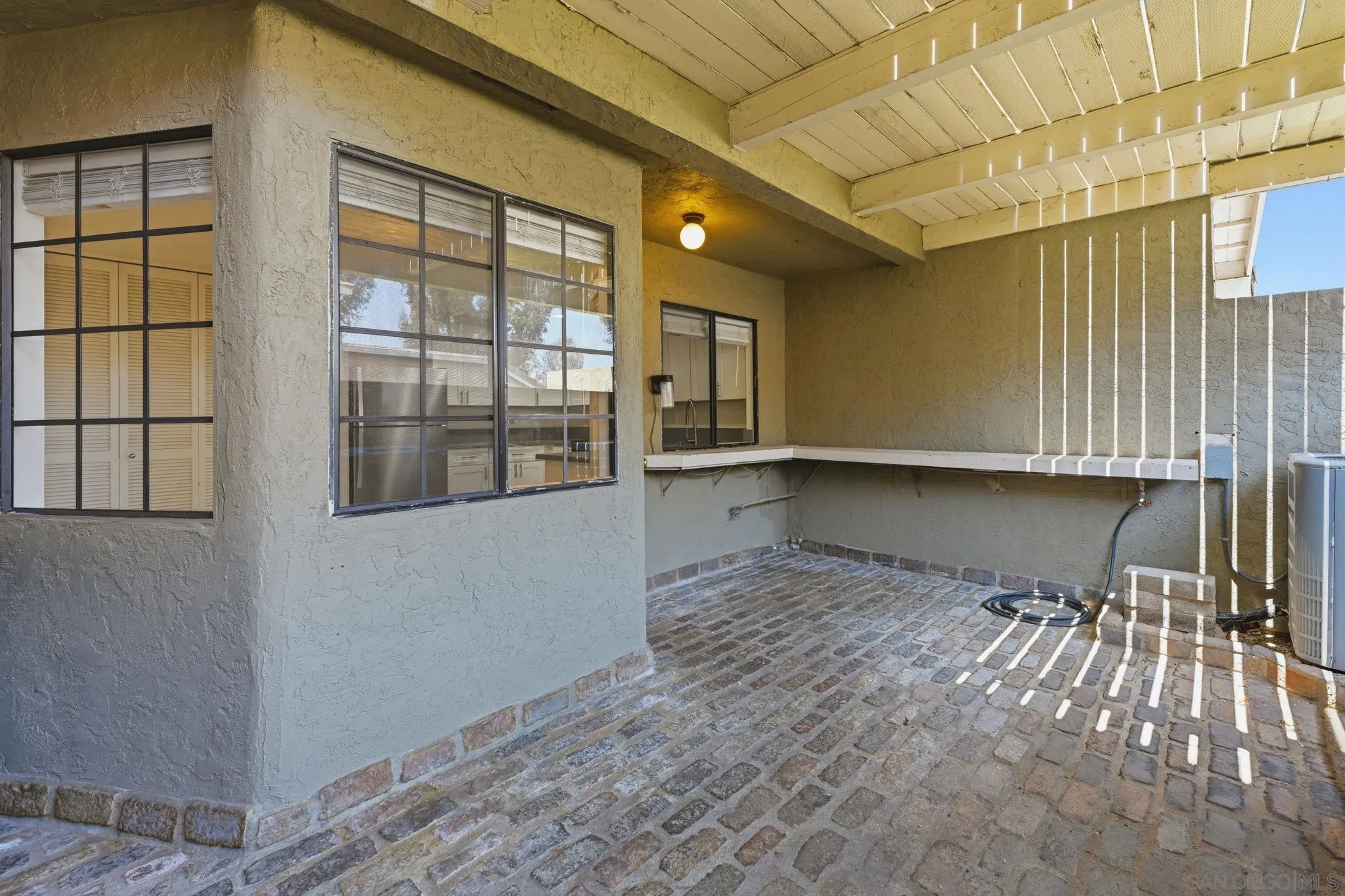 Photo #8: 260019317 Listing: Photo #8