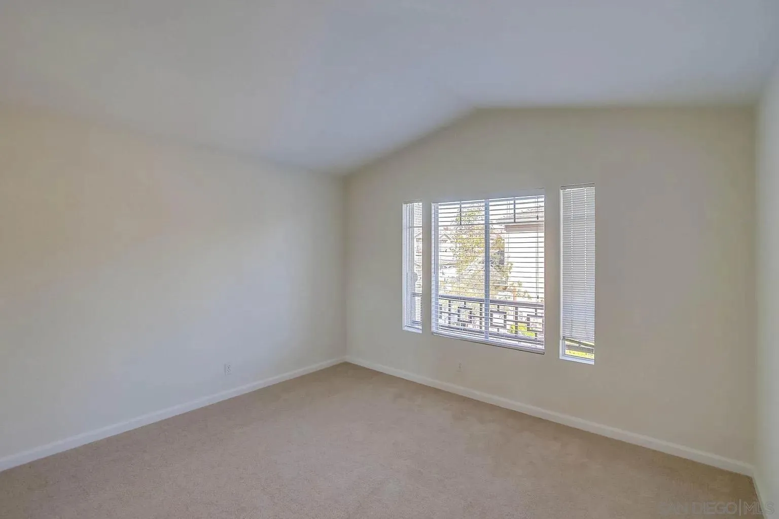 Photo #21: 260019318 Listing: Photo #21