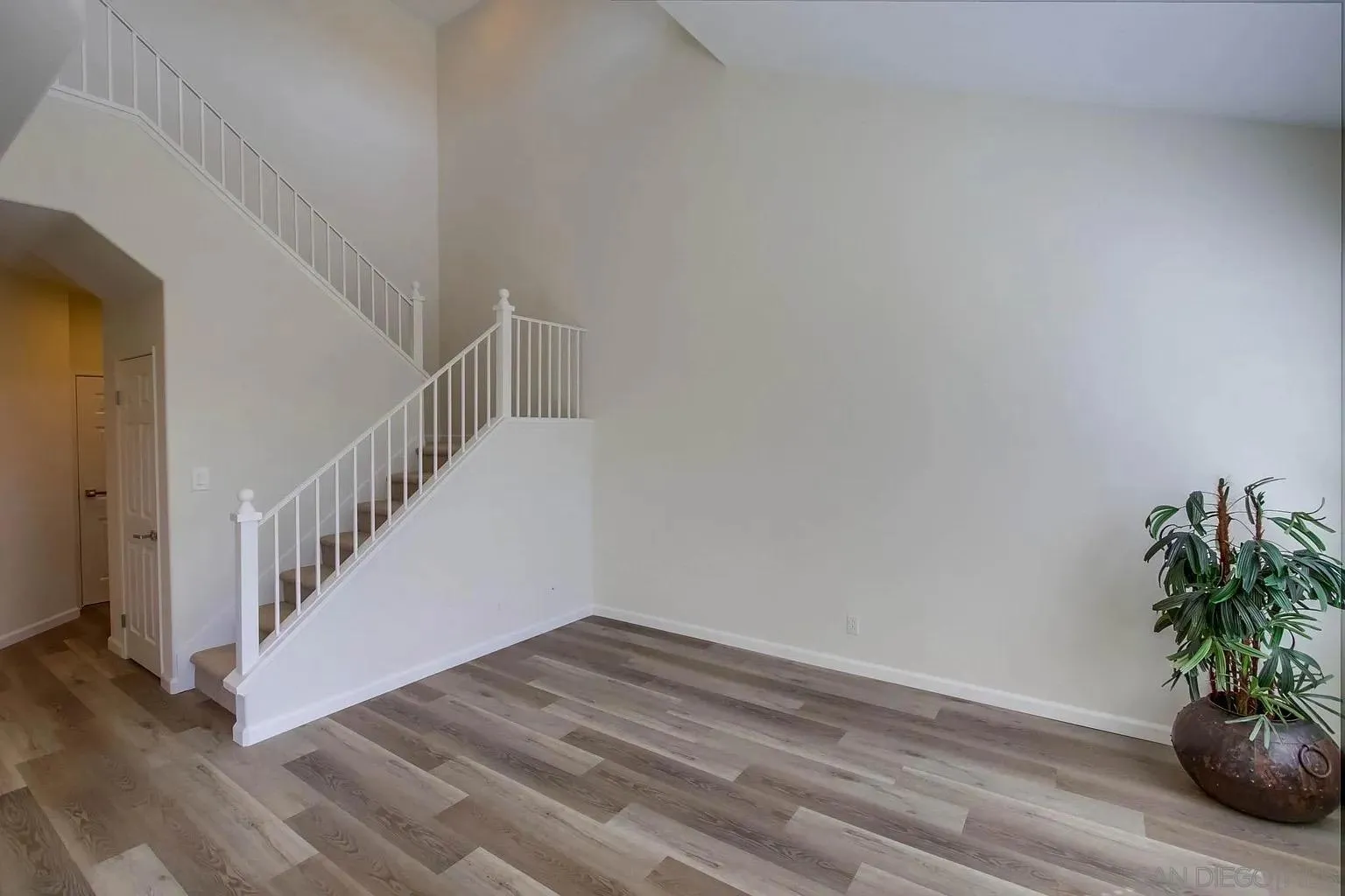 Photo #6: 260019318 Listing: Photo #6