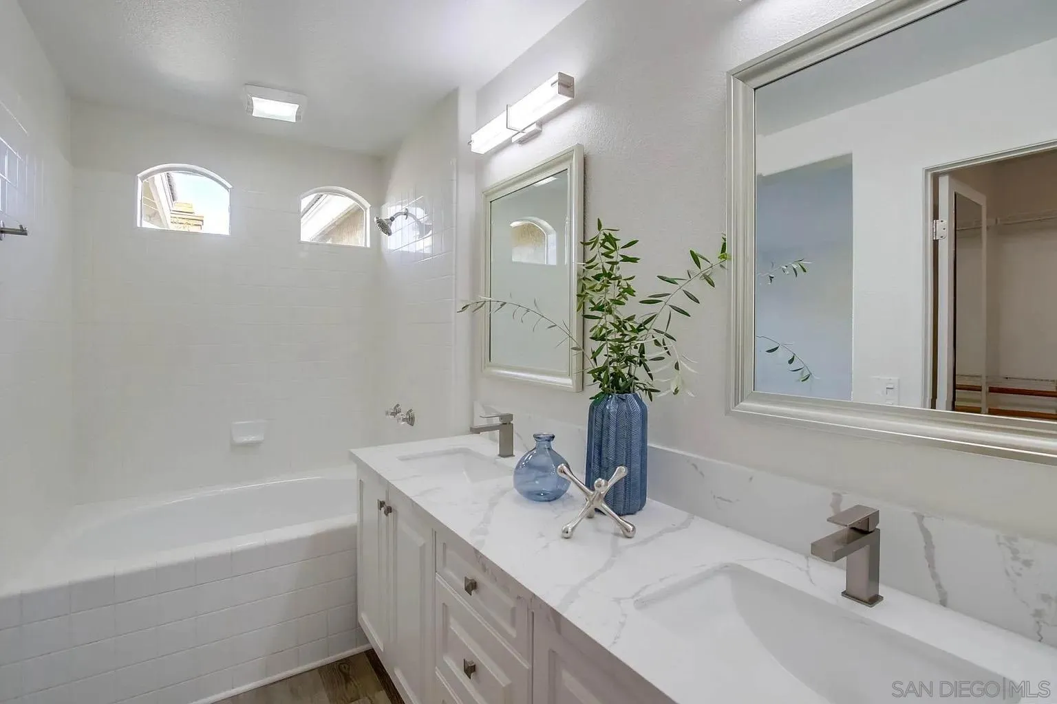 Photo #30: 260019318 Listing: Photo #30