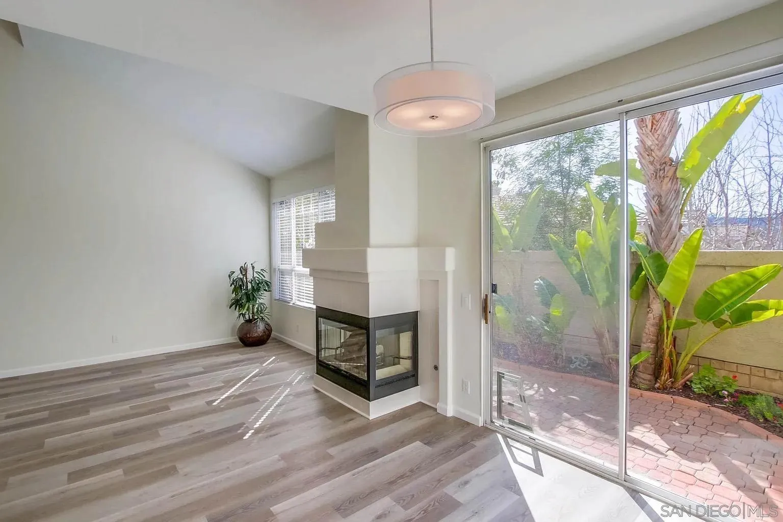 Photo #11: 260019318 Listing: Photo #11