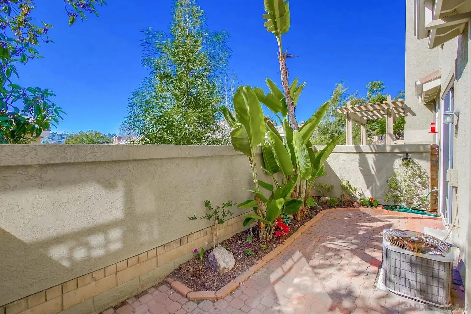 Photo #35: 260019318 Listing: Photo #35