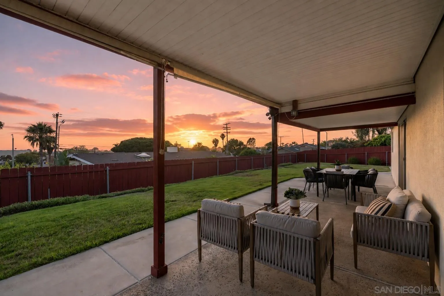 https://cdn.realtyfeed.com/cdn/127/260019321/1861e8a4ac11717a04ac59d8173652f2.webp