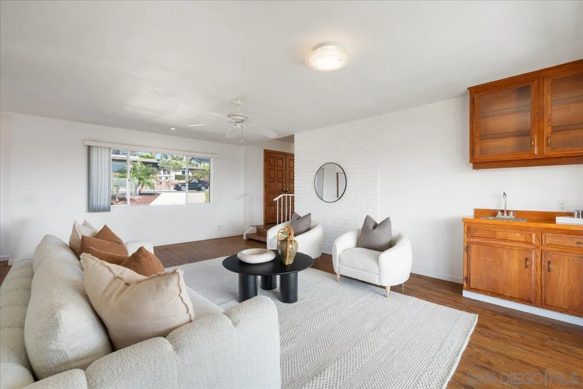https://cdn.realtyfeed.com/cdn/127/260019321/6d74309bd3521e19c09065c4f5fa8d21.webp