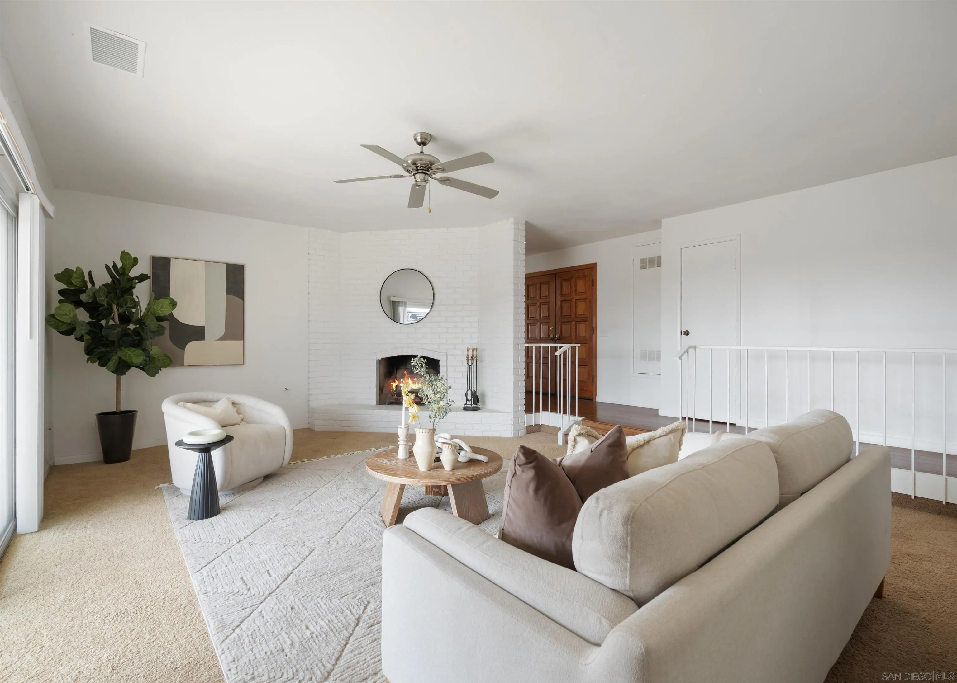 https://cdn.realtyfeed.com/cdn/127/260019321/db305d94580b857f5bb6d9b6359fee80.webp