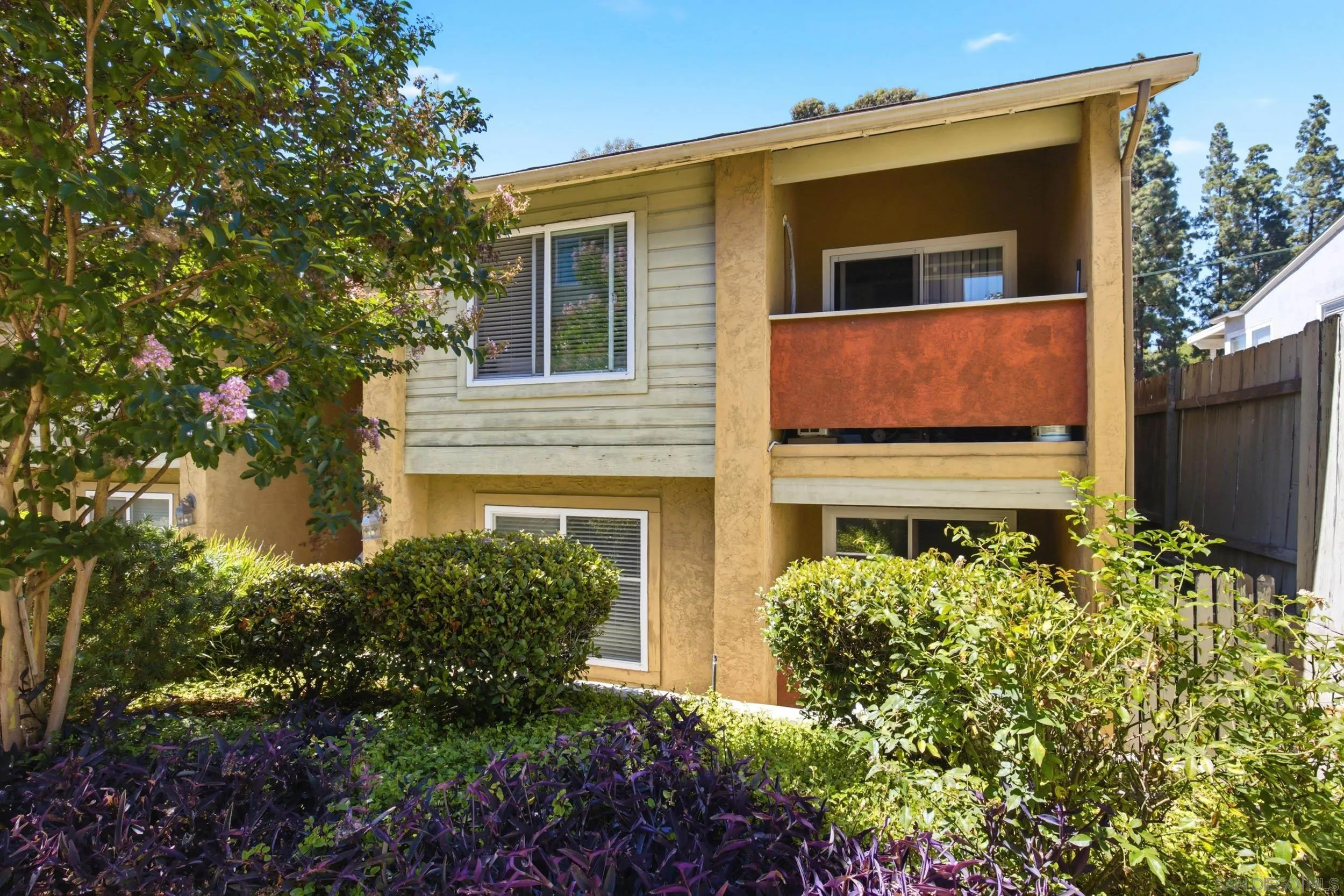 https://cdn.realtyfeed.com/cdn/127/260019323/04a8bd54492aab158970e4b9a5851316.webp