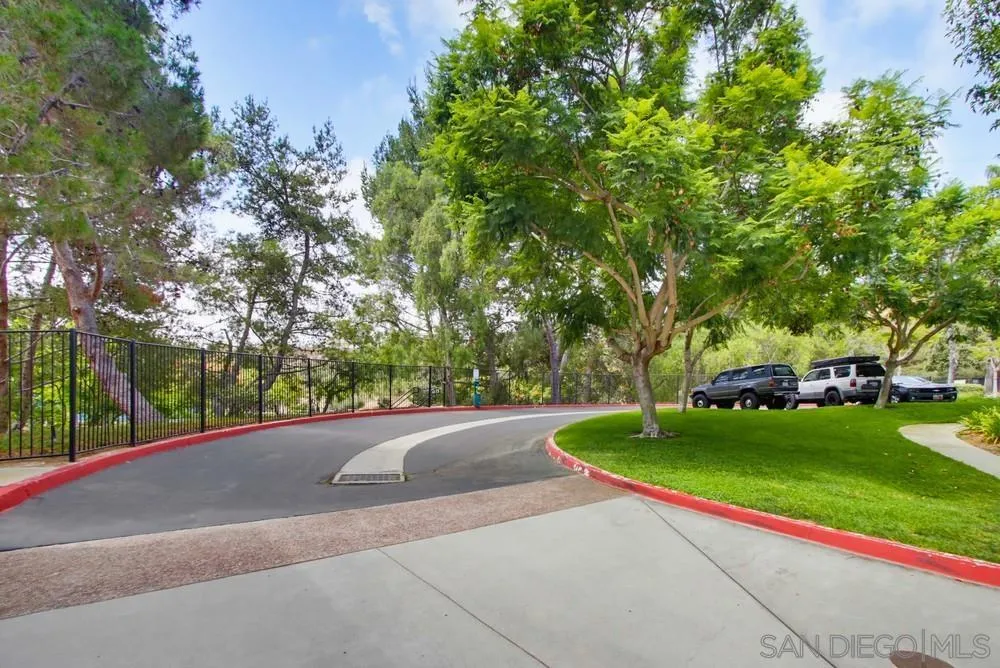 Photo #45: 260019324 Listing: Photo #45