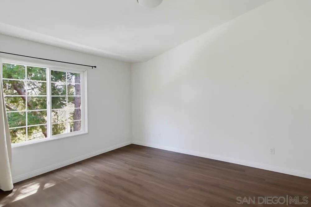 Photo #25: 260019324 Listing: Photo #25