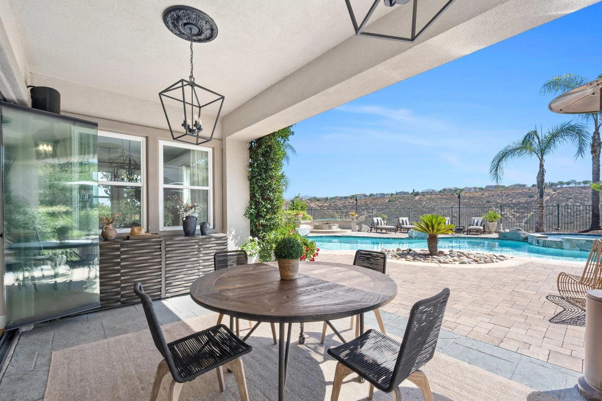 https://cdn.realtyfeed.com/cdn/127/260019325/062b160a0487ce2a21576f1833dde830.webp
