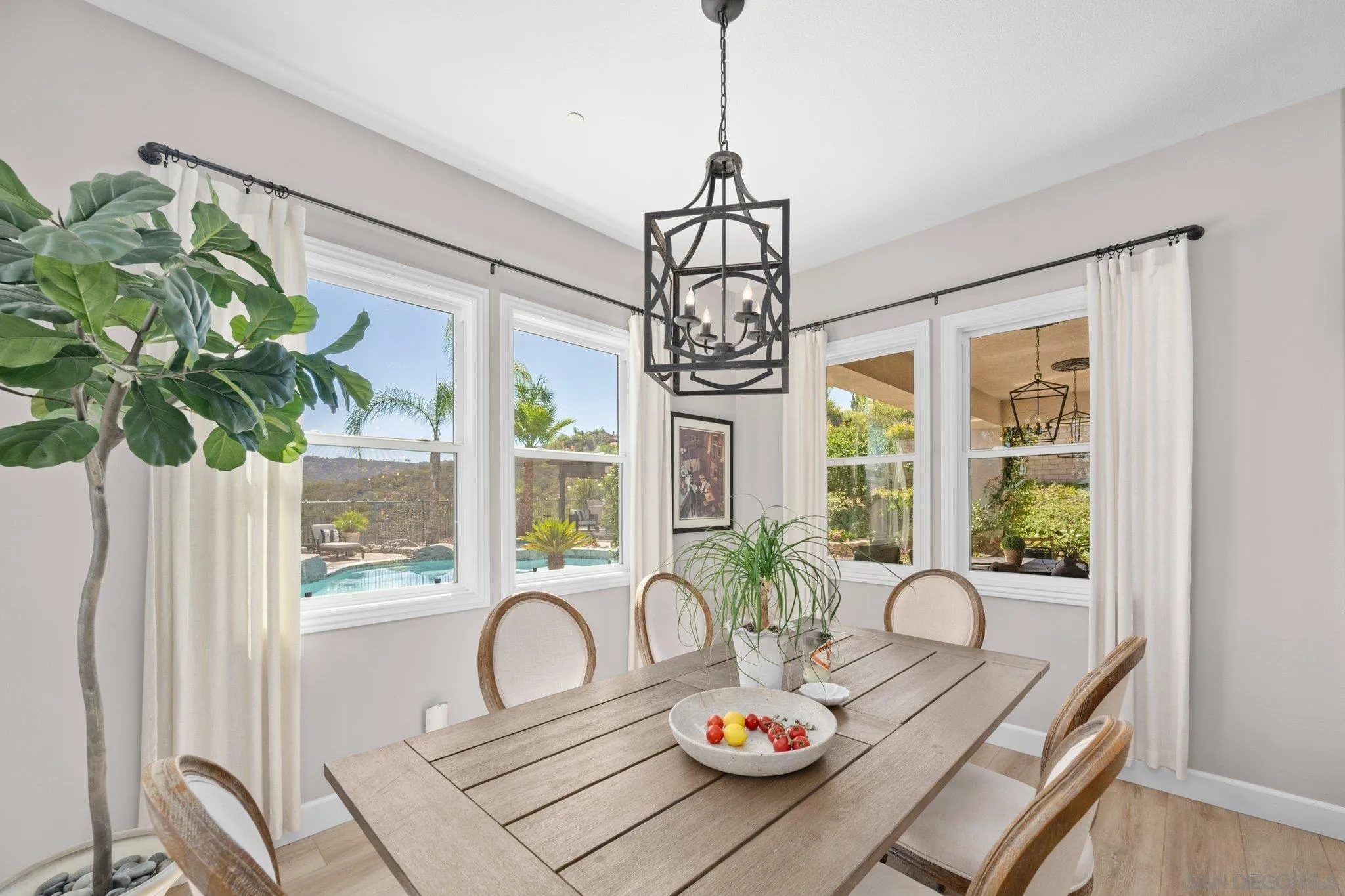 https://cdn.realtyfeed.com/cdn/127/260019325/12778719f233238253bae6c57e9dd8c1.webp