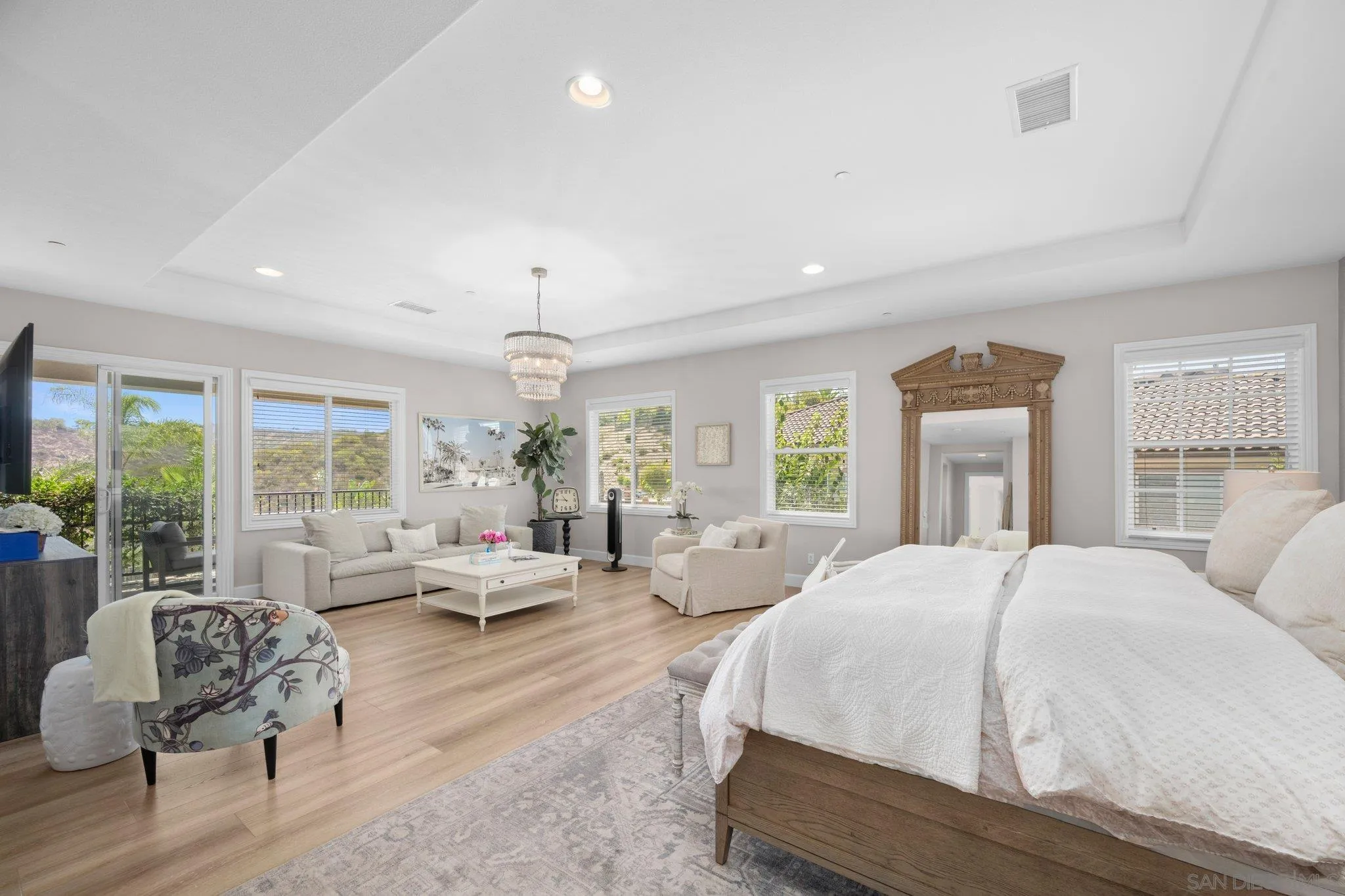 https://cdn.realtyfeed.com/cdn/127/260019325/15b4ef992329b5d9cc998a006b634e57.webp