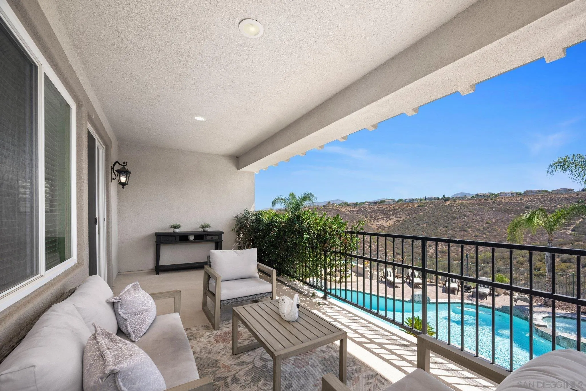 https://cdn.realtyfeed.com/cdn/127/260019325/40a451139e5f58f9ed479009d96811cf.webp