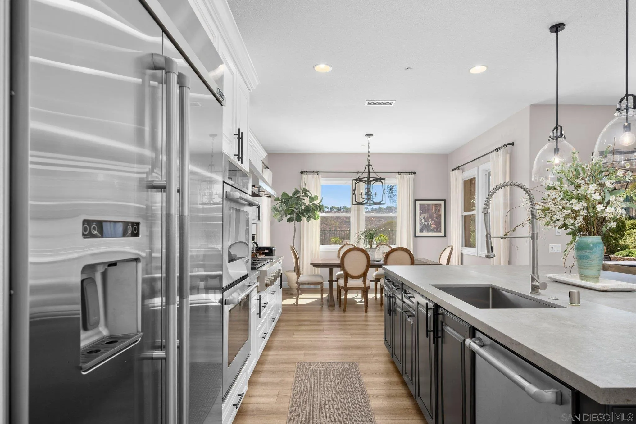 https://cdn.realtyfeed.com/cdn/127/260019325/6db21f16cd227569f4779e521d618cfe.webp