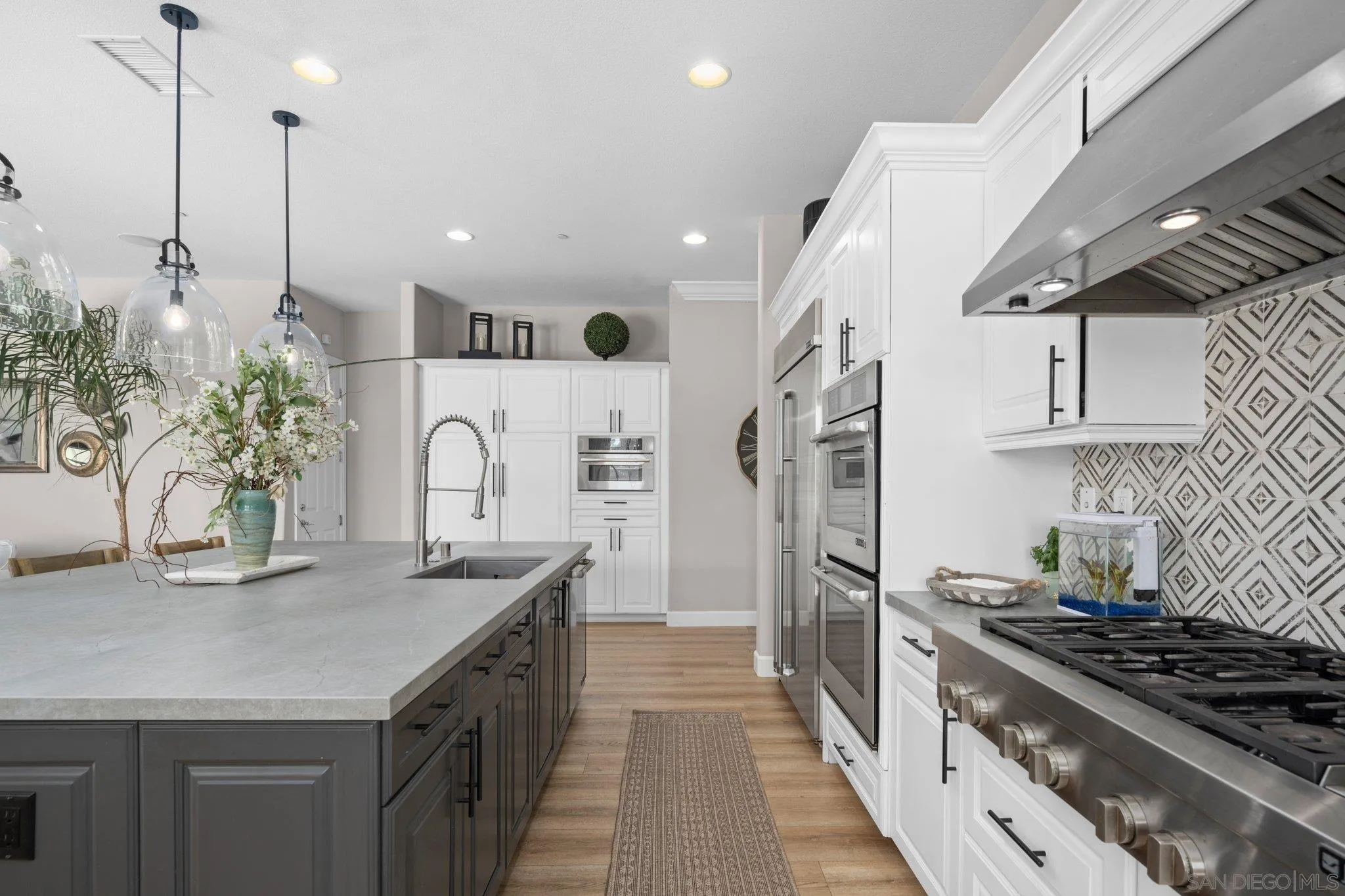 https://cdn.realtyfeed.com/cdn/127/260019325/724489ecd320adda3d12a334c25cf54f.webp