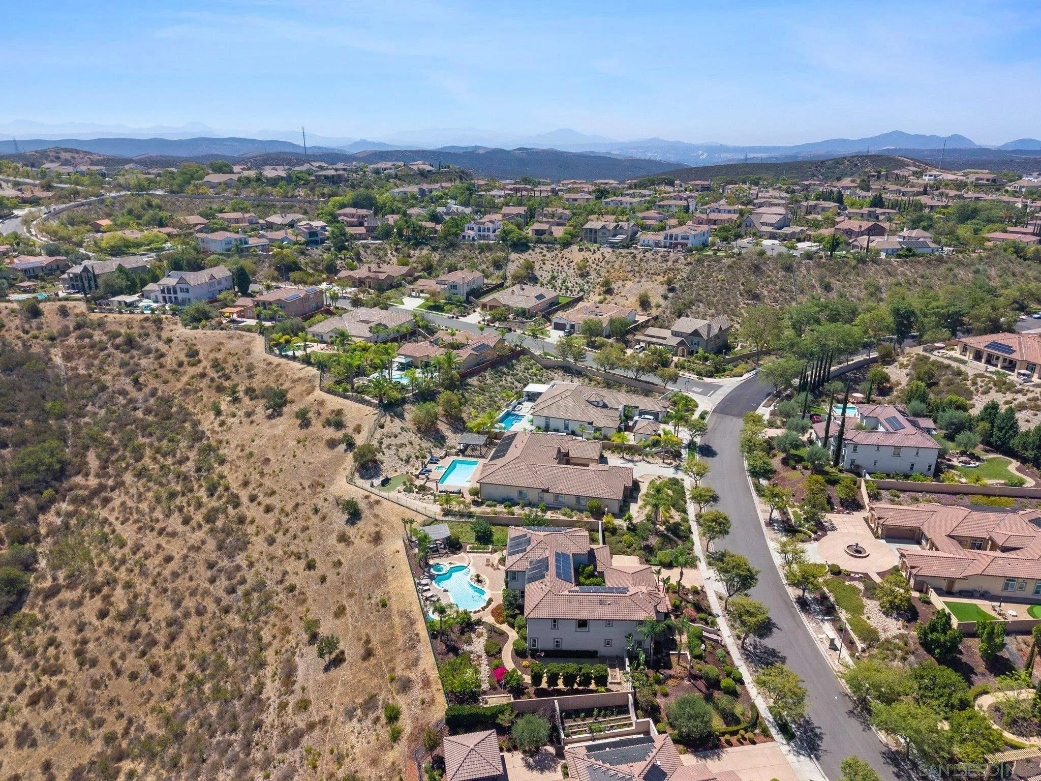https://cdn.realtyfeed.com/cdn/127/260019325/7c5527738d49058be5bd6f82ceb6bf5f.webp