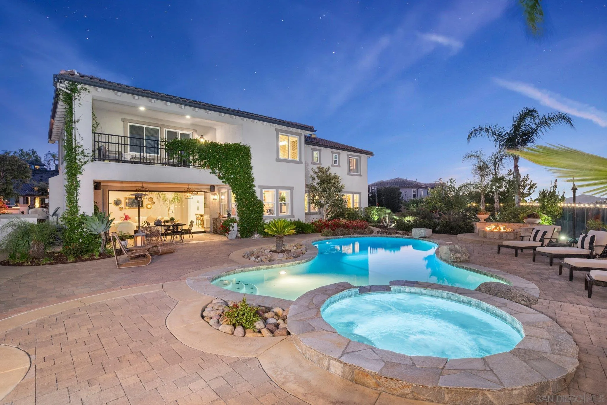 https://cdn.realtyfeed.com/cdn/127/260019325/802caec71a14e379cbb30b962d3fa46b.webp