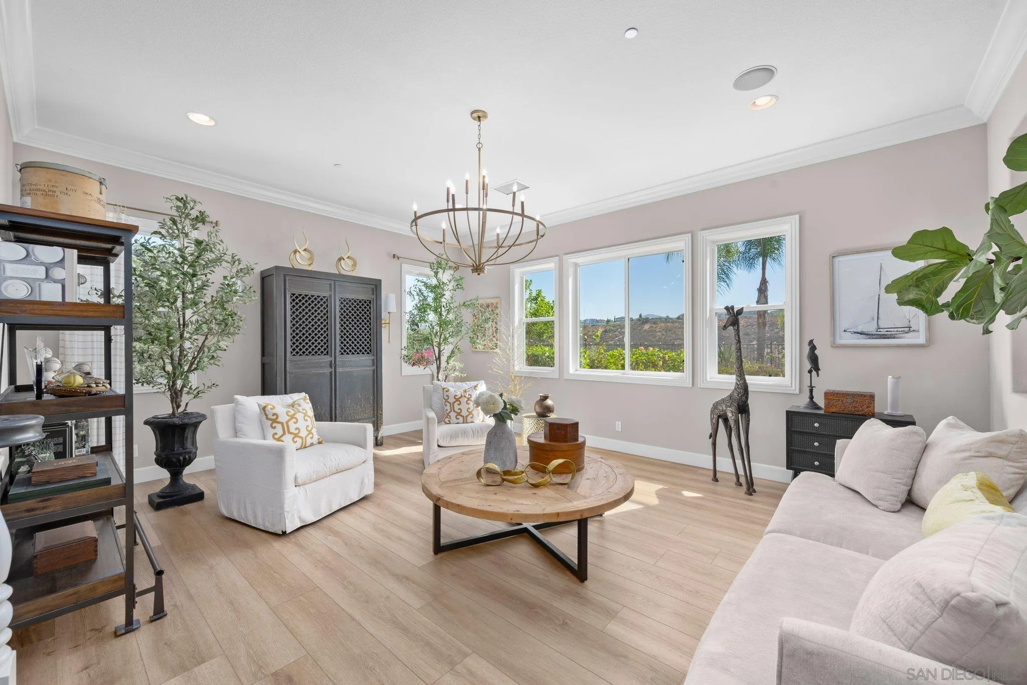 https://cdn.realtyfeed.com/cdn/127/260019325/9156240464cca9c65acfe211bc965eab.webp