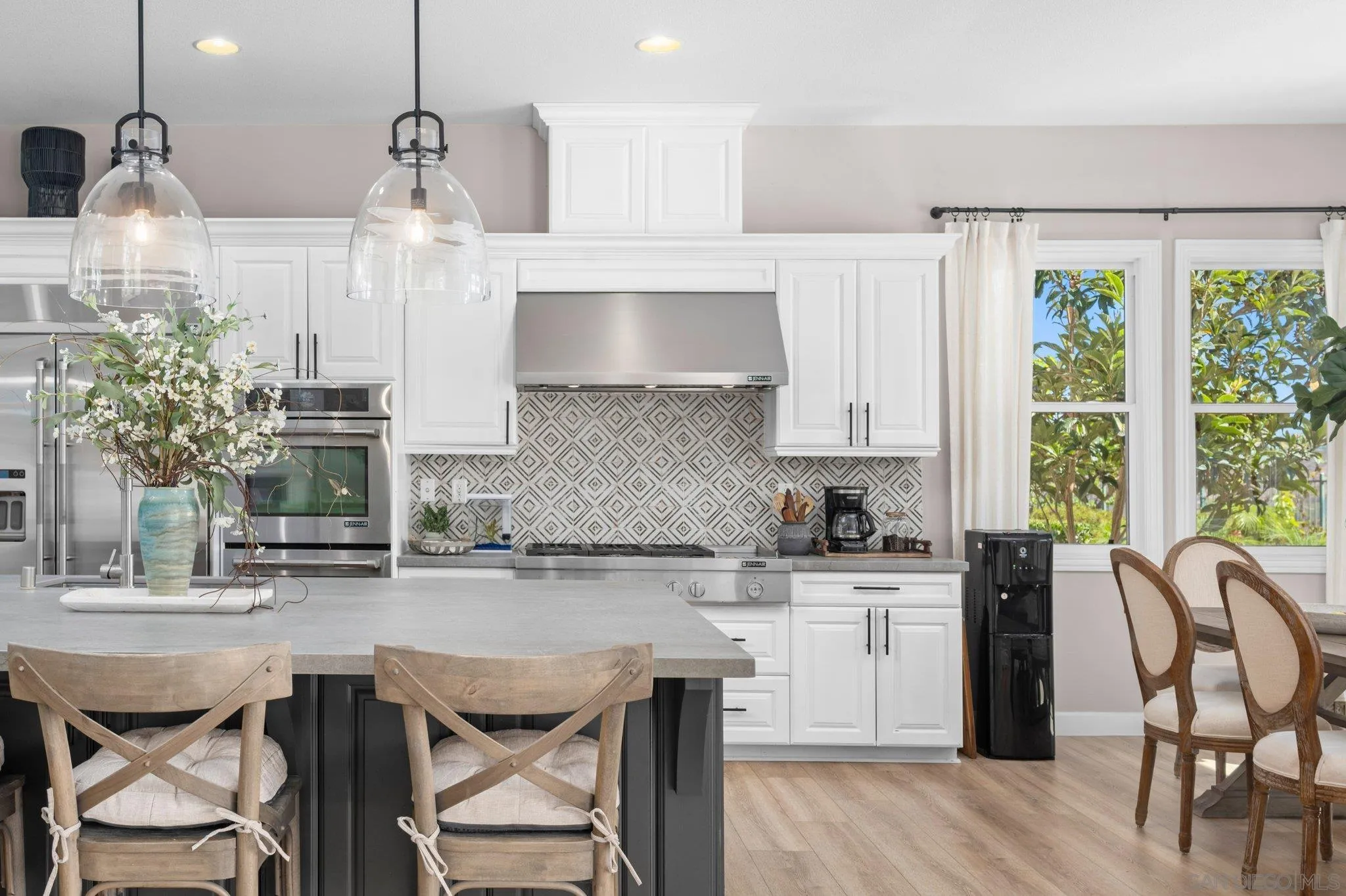 https://cdn.realtyfeed.com/cdn/127/260019325/b6cbf3a80a7f52b4aeea5563333e602a.webp