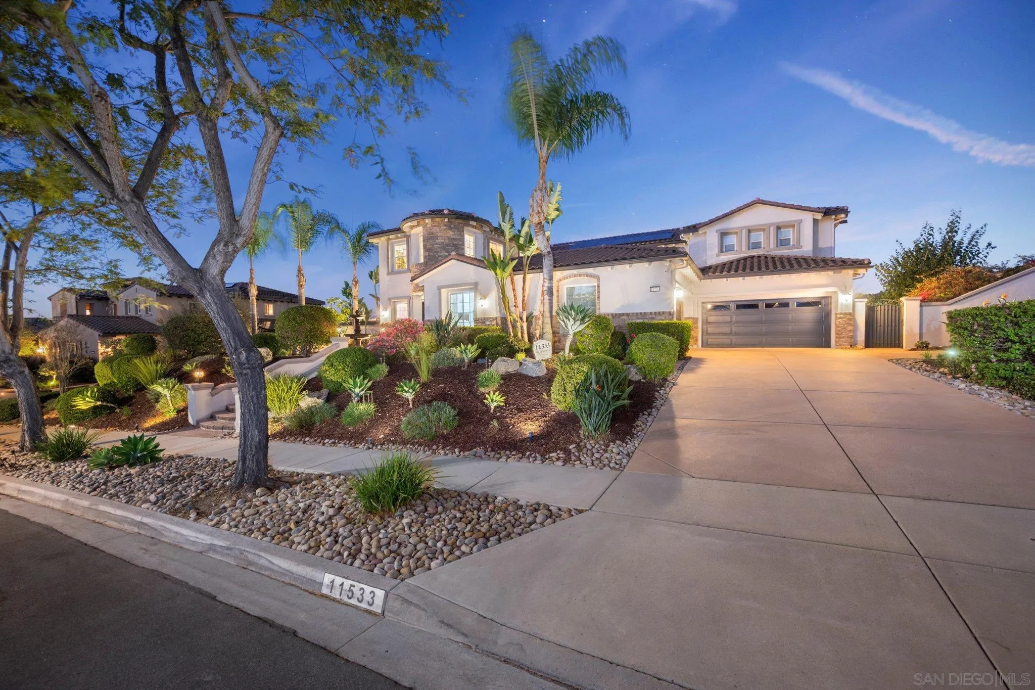 https://cdn.realtyfeed.com/cdn/127/260019325/bea8de631c169477ba6ac1082c64eef3.webp