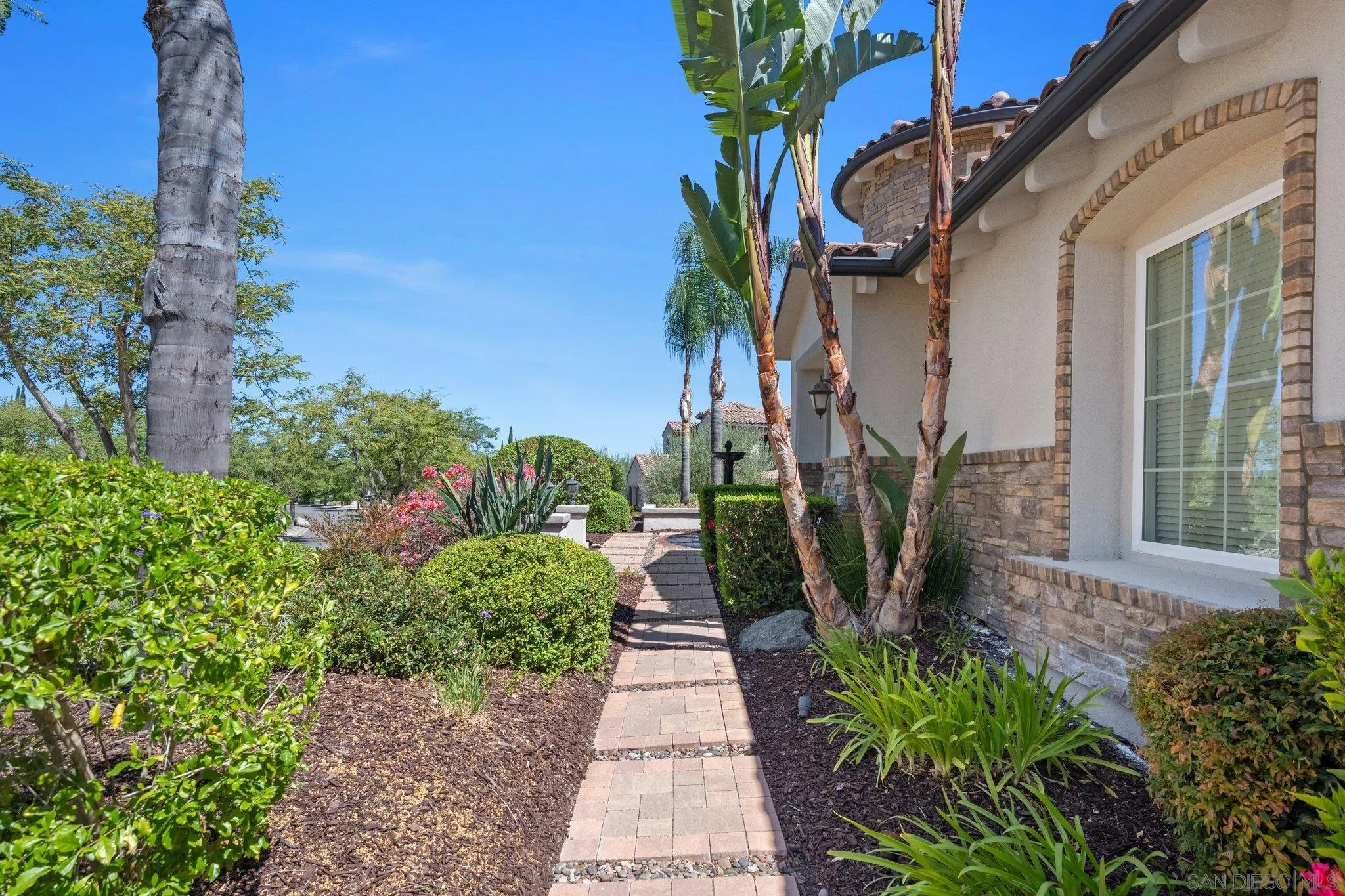 https://cdn.realtyfeed.com/cdn/127/260019325/f30a7b46b3db972db82c8cc78fdf34c1.webp