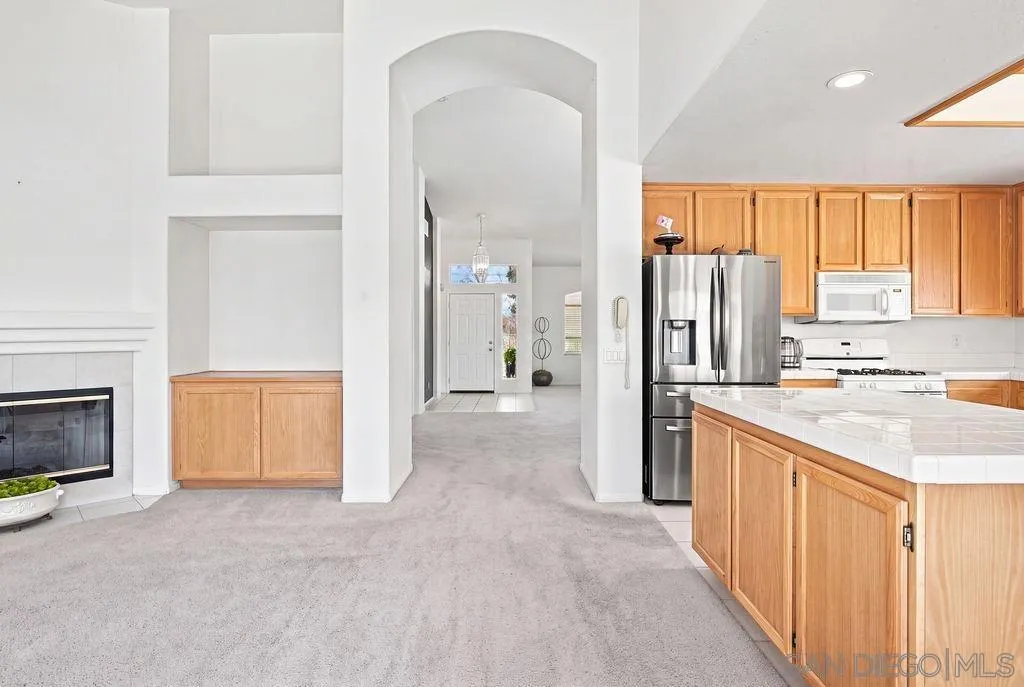 https://cdn.realtyfeed.com/cdn/127/260019327/564de1dd4c76df1f8980a80e94f88333.webp