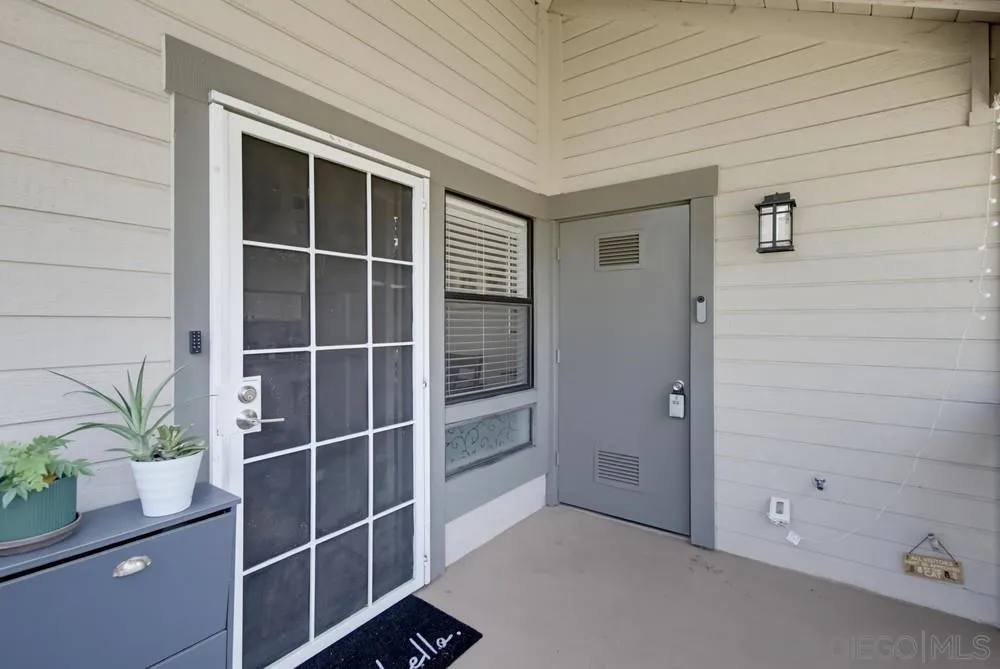 1965 Wellington Unit 2, Vista, CA 92081 - Photo 4 of 36, Vista, CA