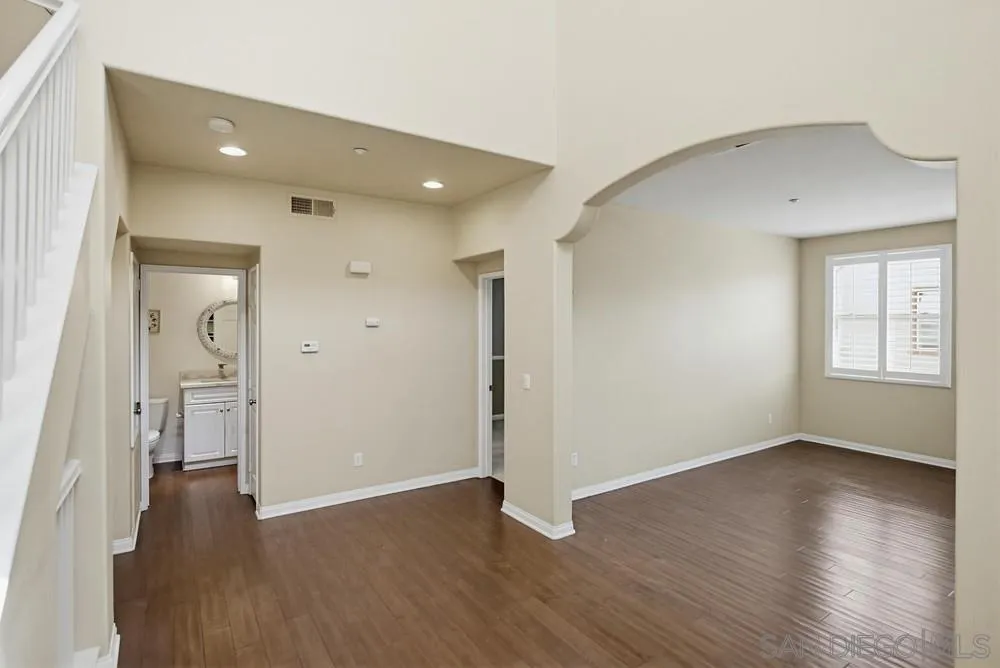Photo #6: 260019330 Listing: Photo #6
