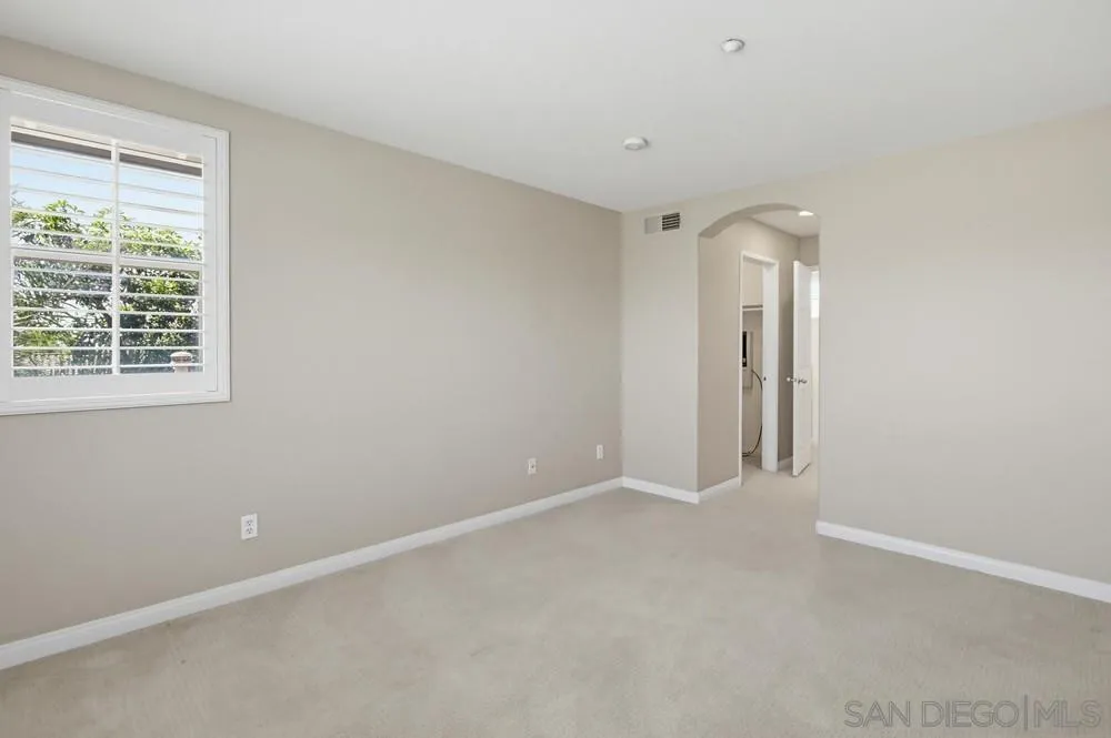 Photo #31: 260019330 Listing: Photo #31