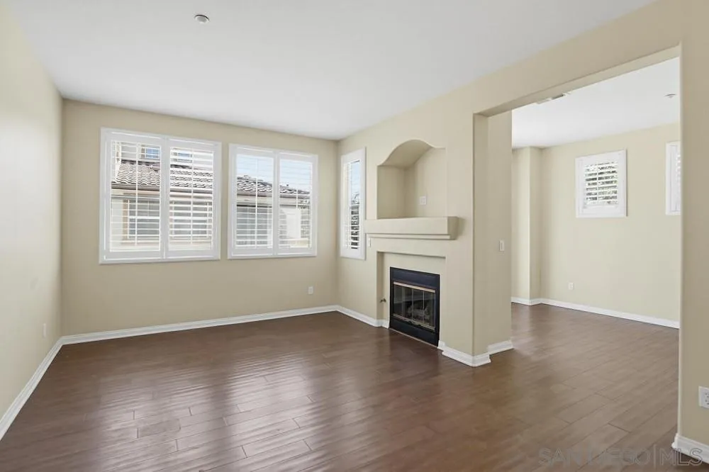 Photo #8: 260019330 Listing: Photo #8