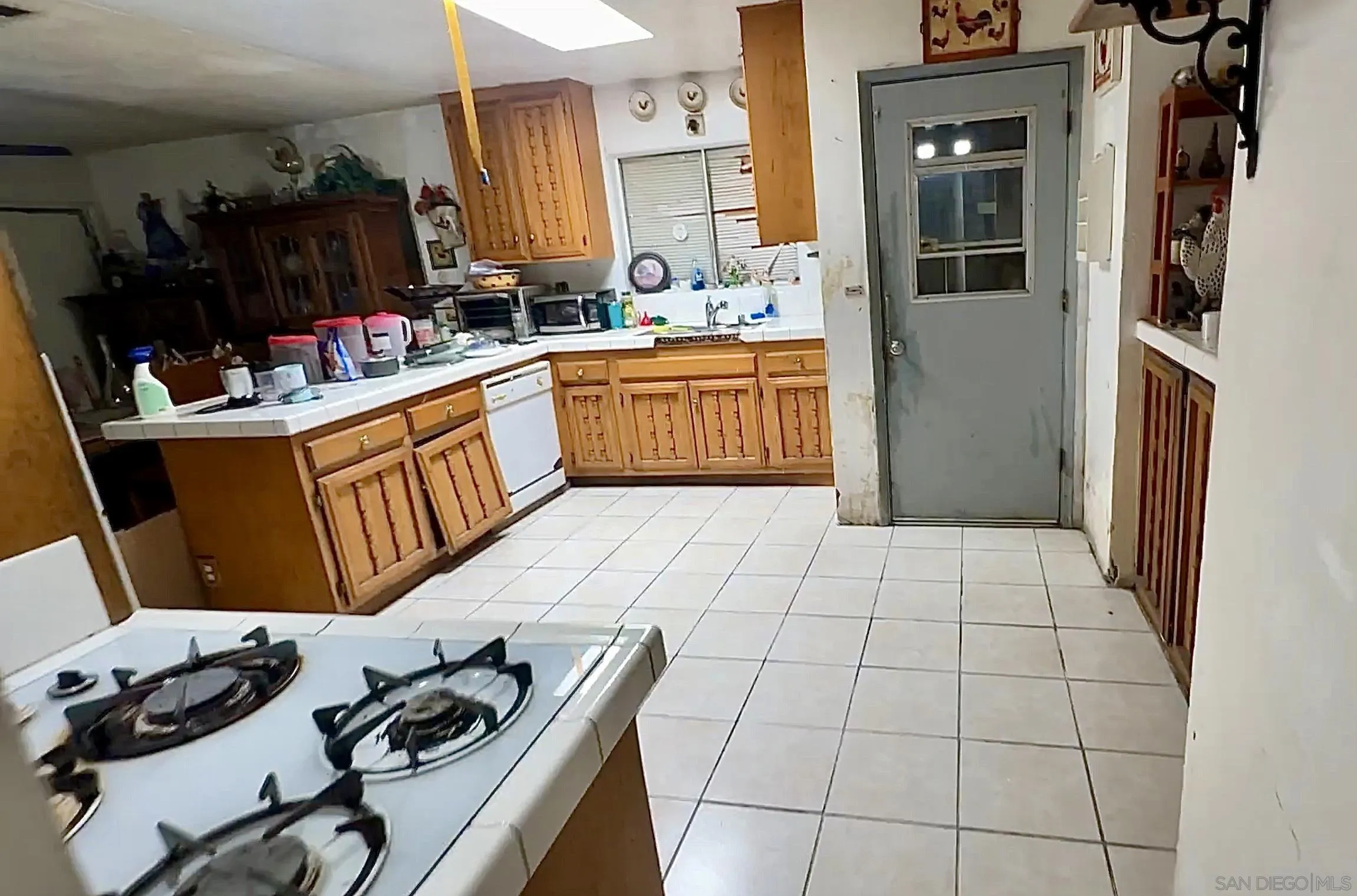 1005 Paraiso Avenue, Spring Valley, CA 91977 - Photo 4 of 18, Spring Valley, CA