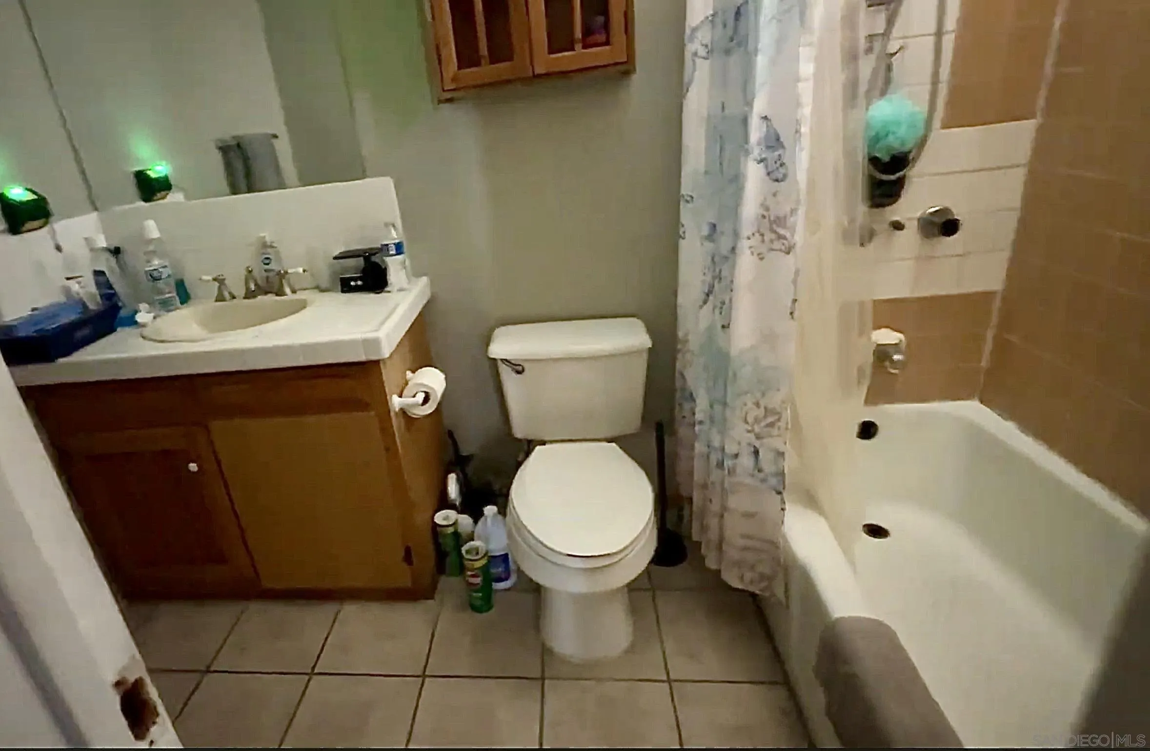 https://cdn.realtyfeed.com/cdn/127/260019331/79a56e2054cb402a33975315f7f3a23c.webp