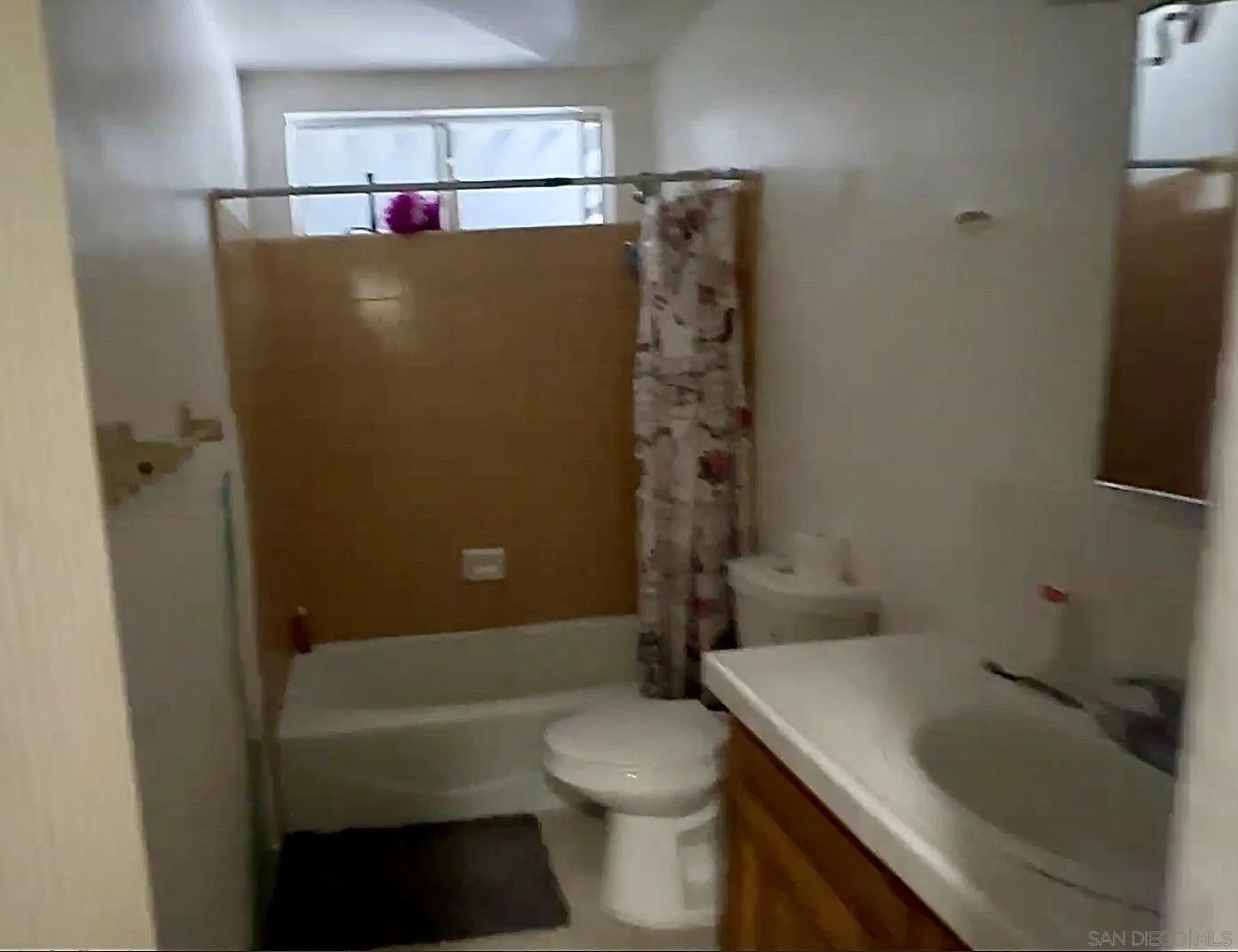 https://cdn.realtyfeed.com/cdn/127/260019331/b680e4b58b909ab242e040562fb124bb.webp