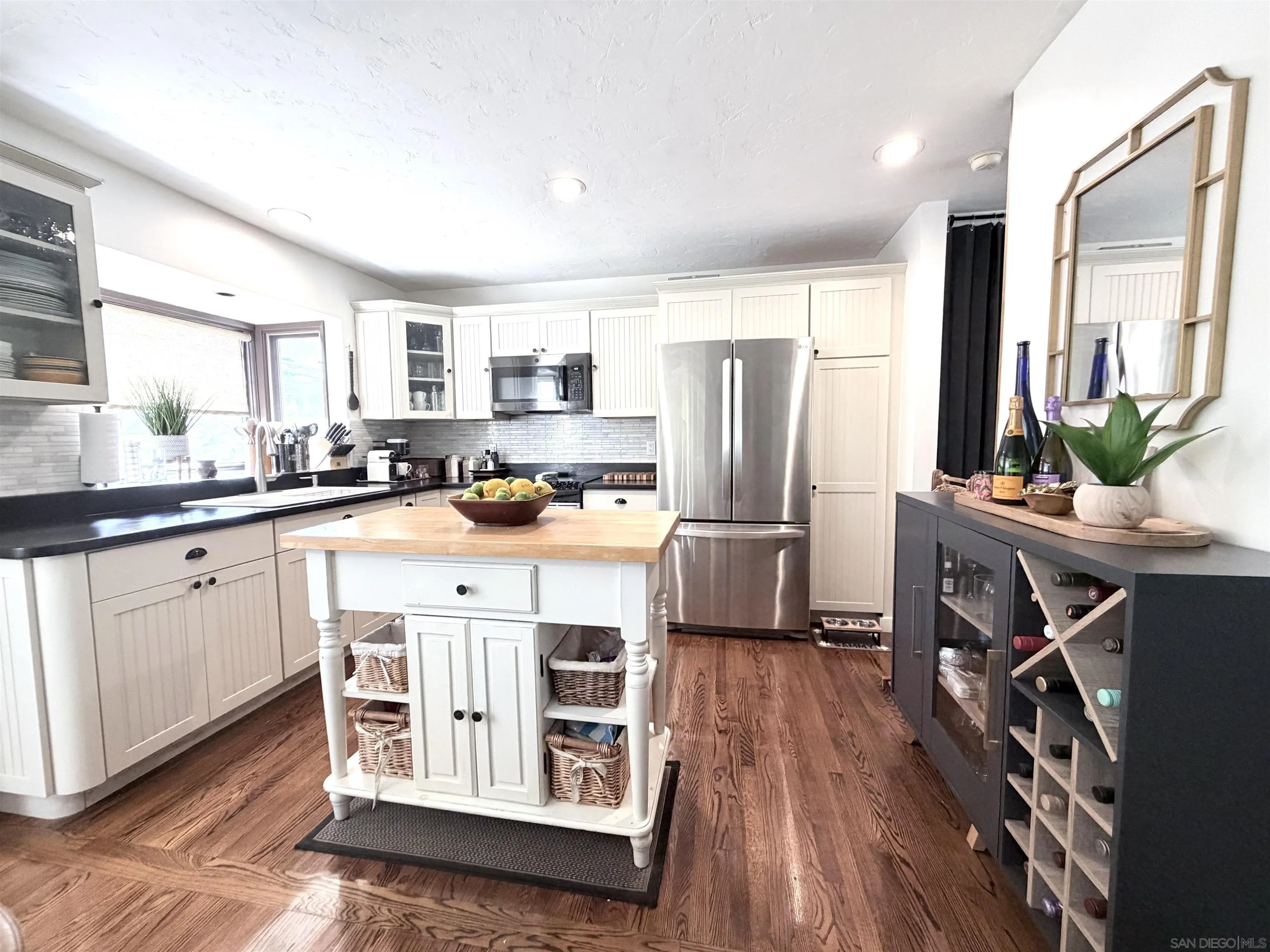 https://cdn.realtyfeed.com/cdn/127/260019332/7d367be64b379dfef3ef043c1beb02fc.webp