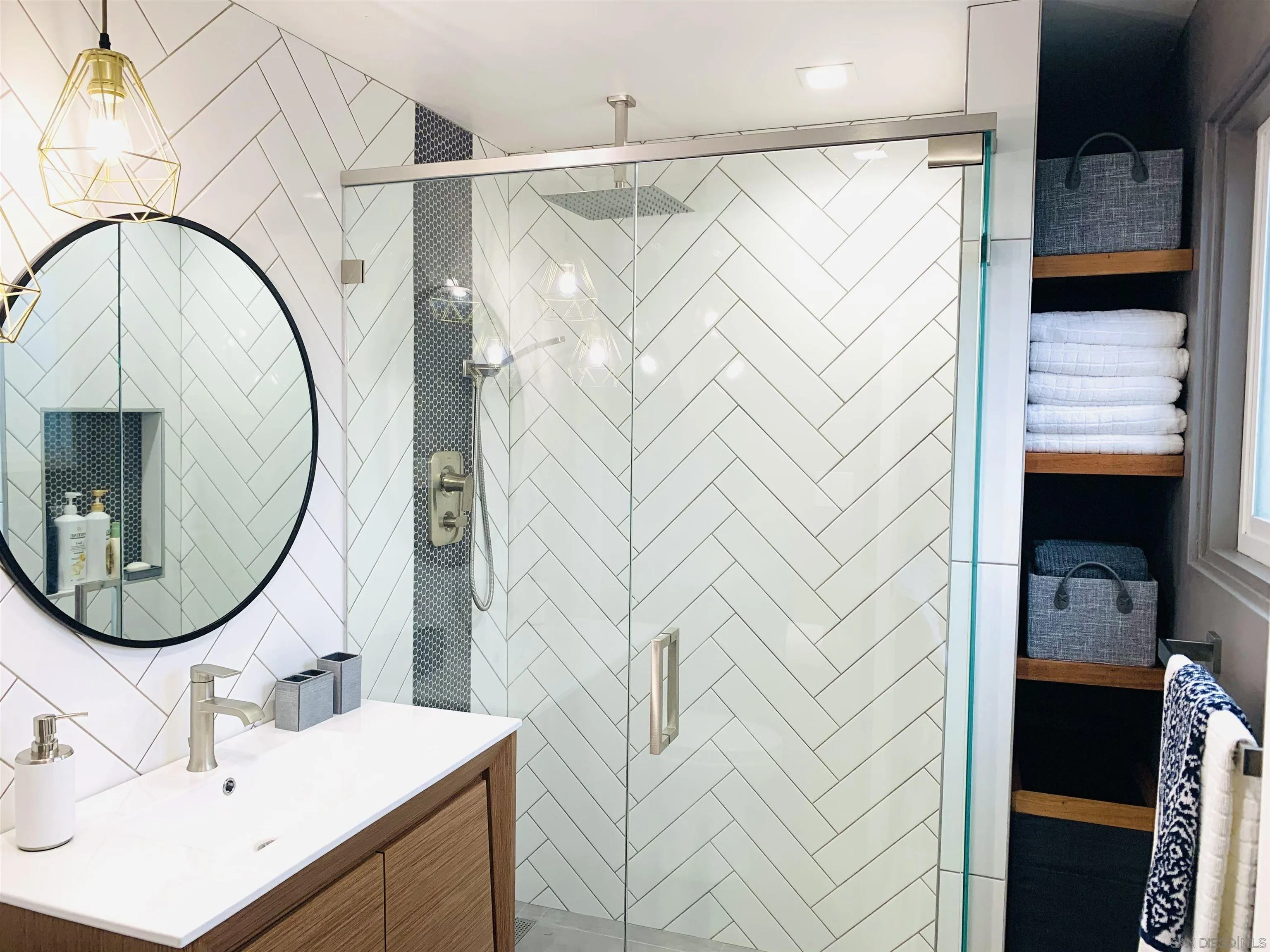 https://cdn.realtyfeed.com/cdn/127/260019332/caf9e85473c14ebf0975b043ffb0acab.webp