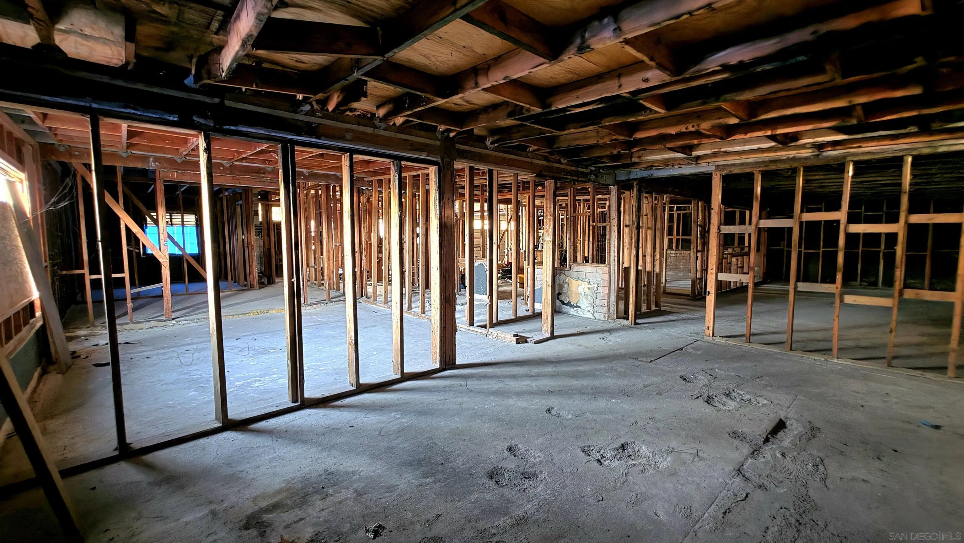 https://cdn.realtyfeed.com/cdn/127/260019333/70284e9944eb1d6420caa4cbda670690.webp
