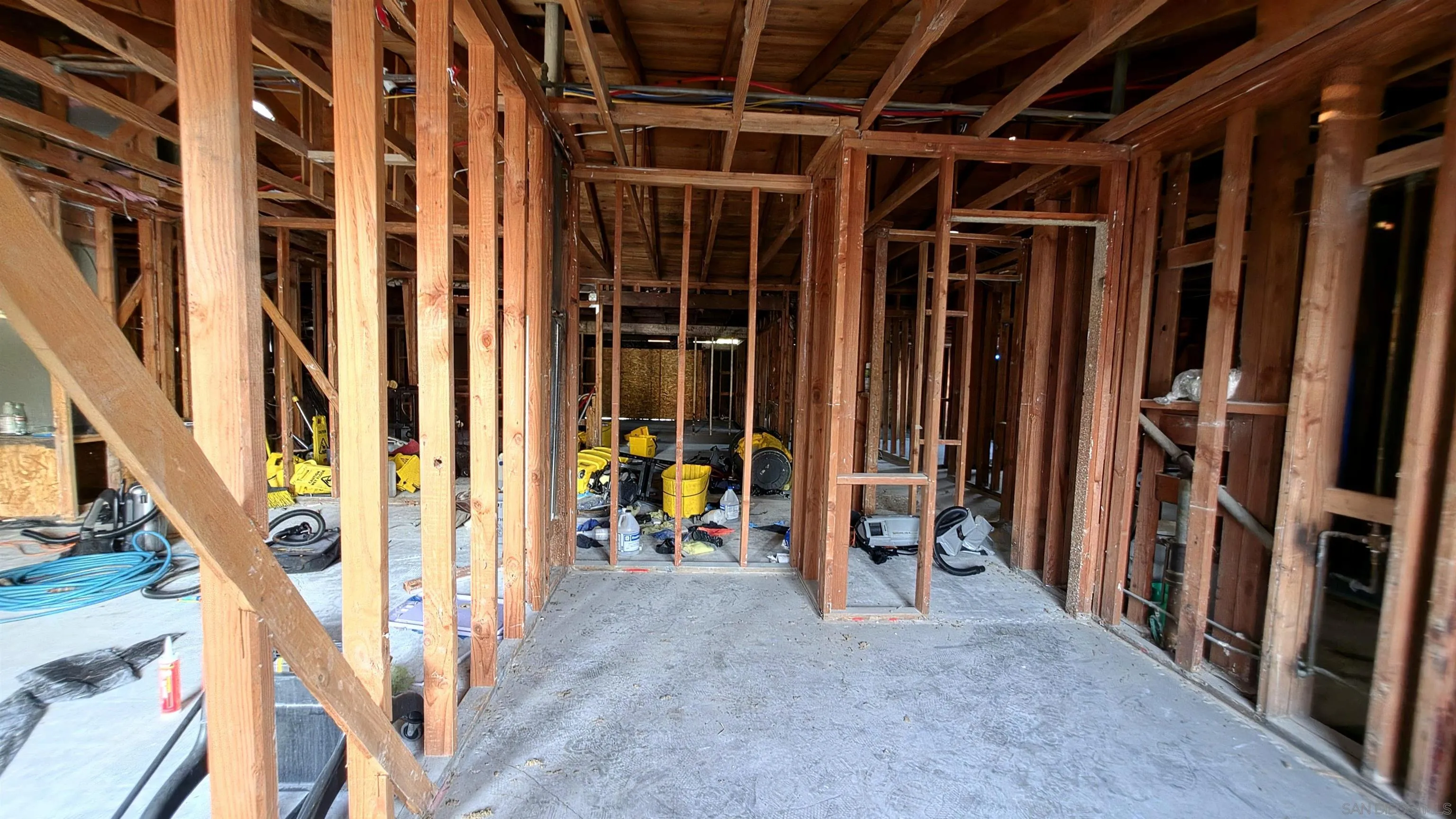 https://cdn.realtyfeed.com/cdn/127/260019333/795637ffe6de233cd309790556c4f7f5.webp