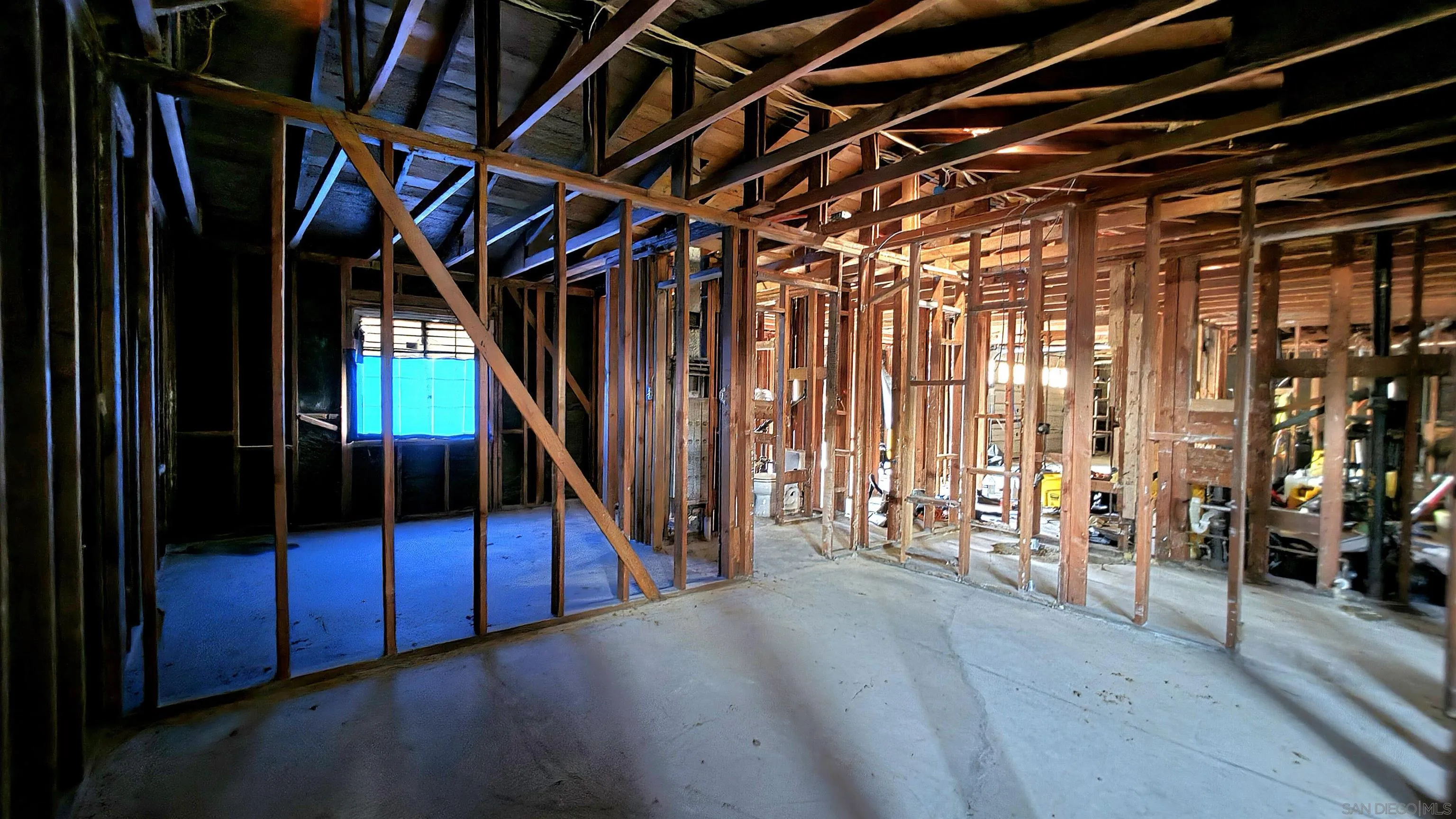https://cdn.realtyfeed.com/cdn/127/260019333/883cb79ba15a6b286a51eec2fe7b79d8.webp