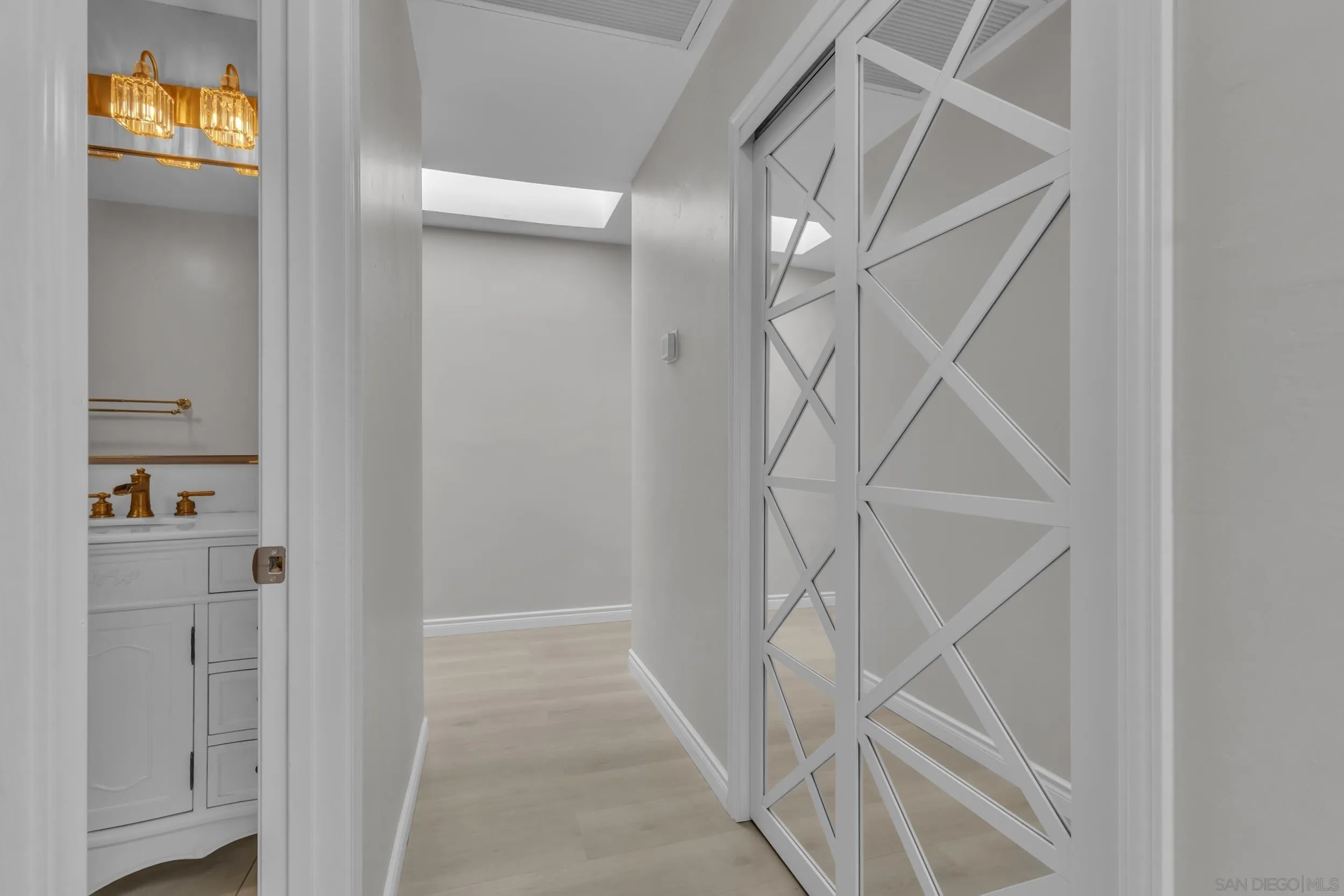 https://cdn.realtyfeed.com/cdn/127/260019337/3647fcd3f69b09df9850d44cc38581a0.webp