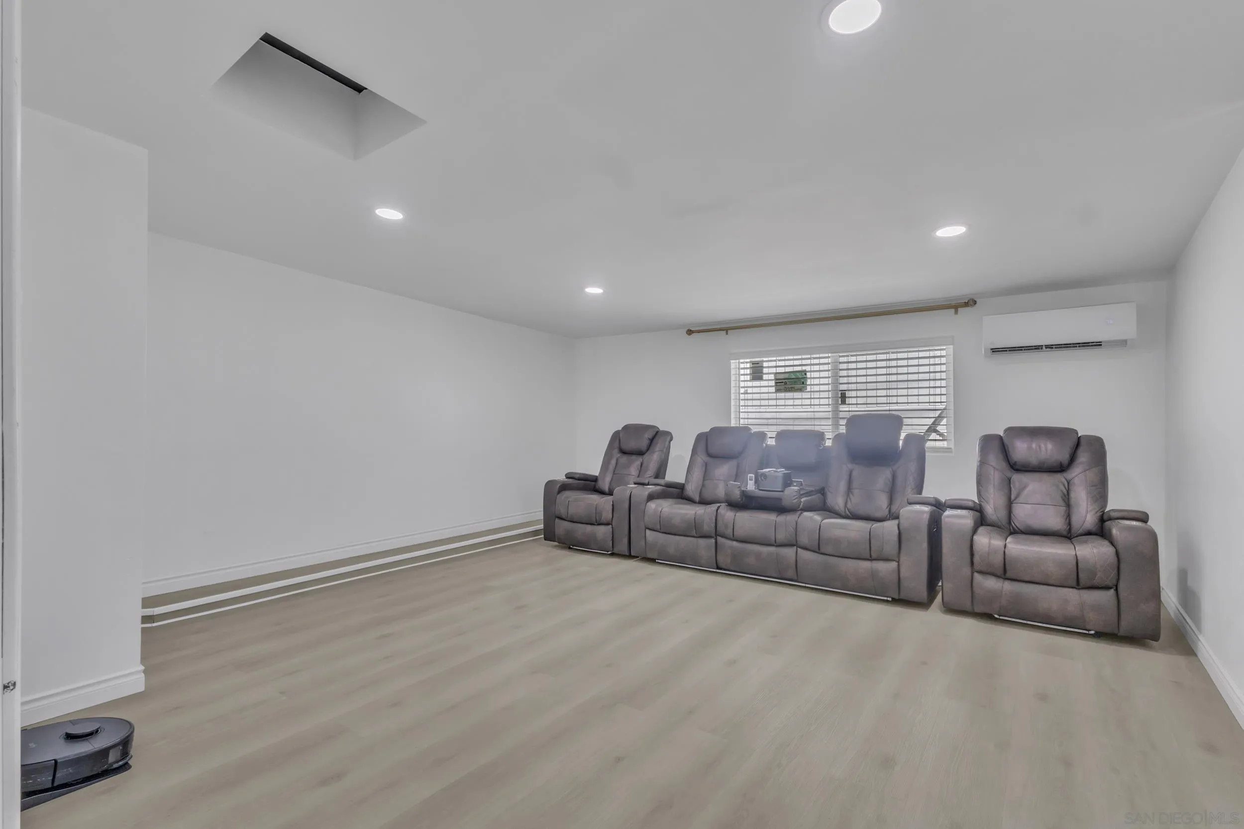 https://cdn.realtyfeed.com/cdn/127/260019337/7562a5225ddb760db84ce358790f17ac.webp