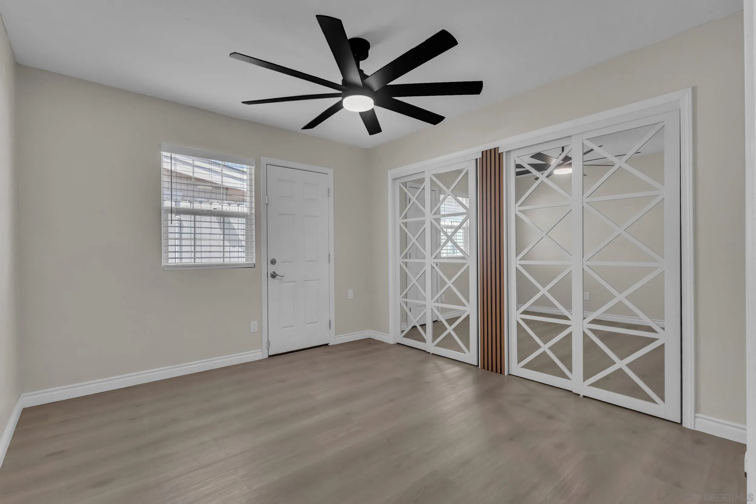 https://cdn.realtyfeed.com/cdn/127/260019337/9ec666c89e00b32087f137542d3f3dff.webp