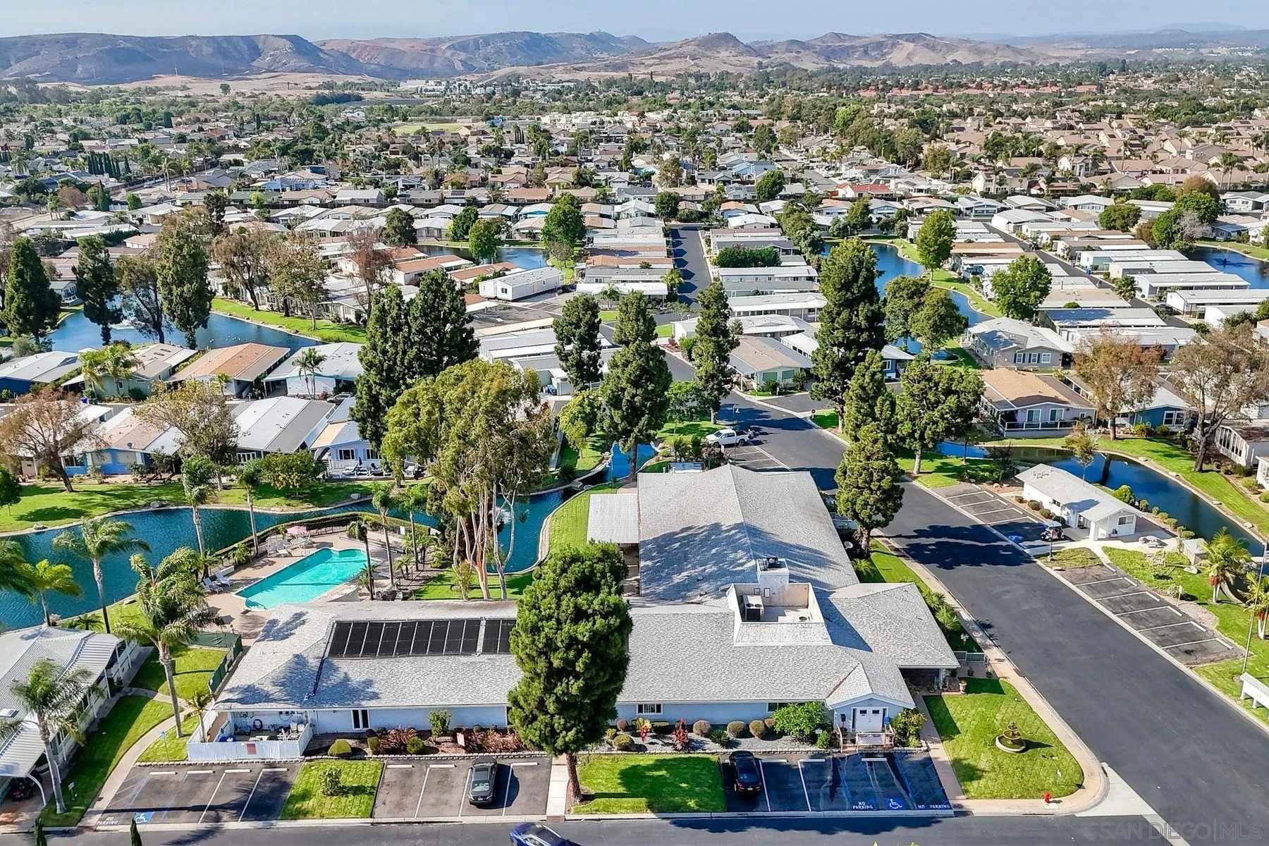 https://cdn.realtyfeed.com/cdn/127/260019338/5b20f1537d963ab620534db9c570eb0f.webp