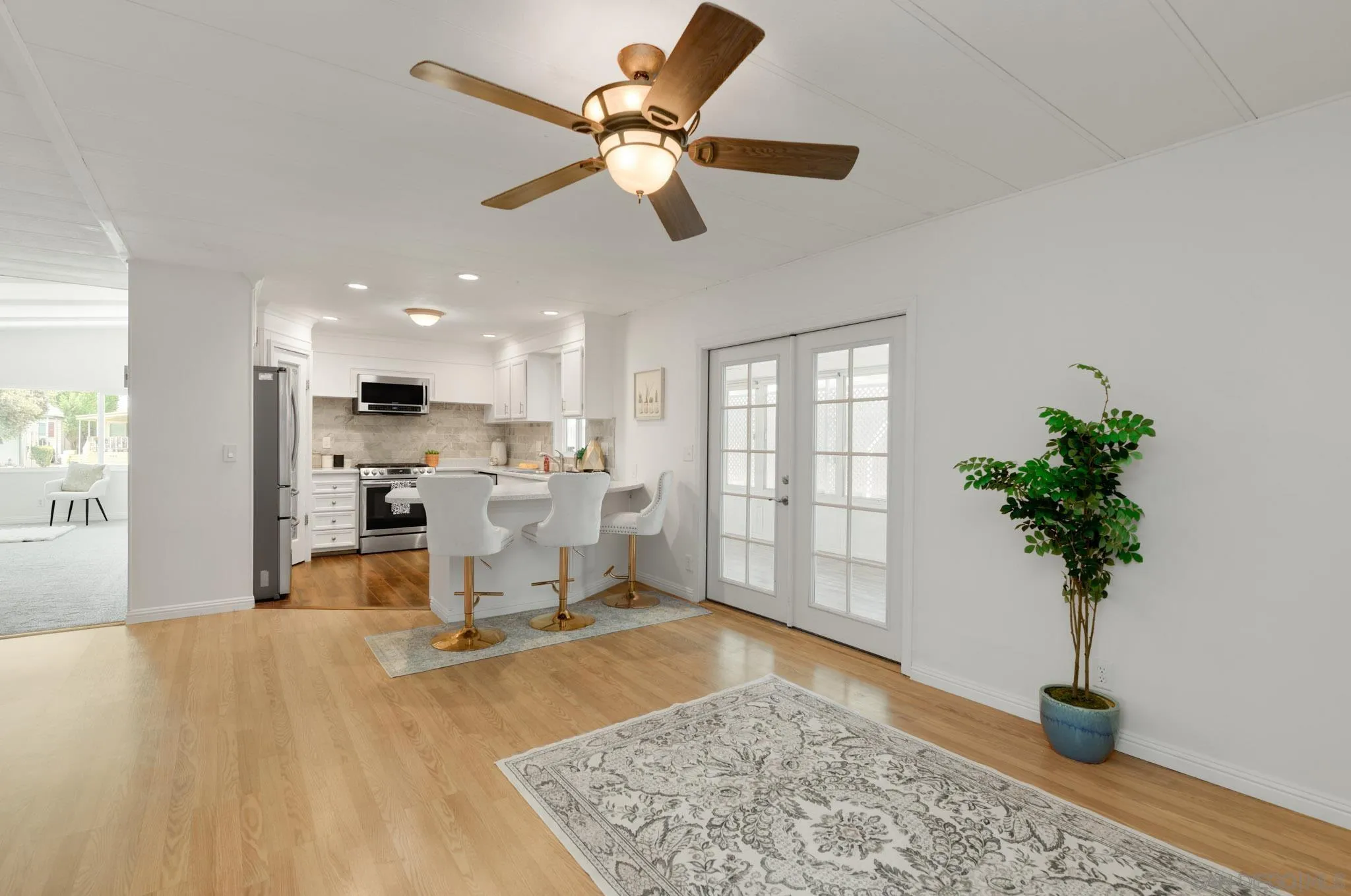 https://cdn.realtyfeed.com/cdn/127/260019338/c8af93e0e6a98d58fbbbf4c8fd374389.webp