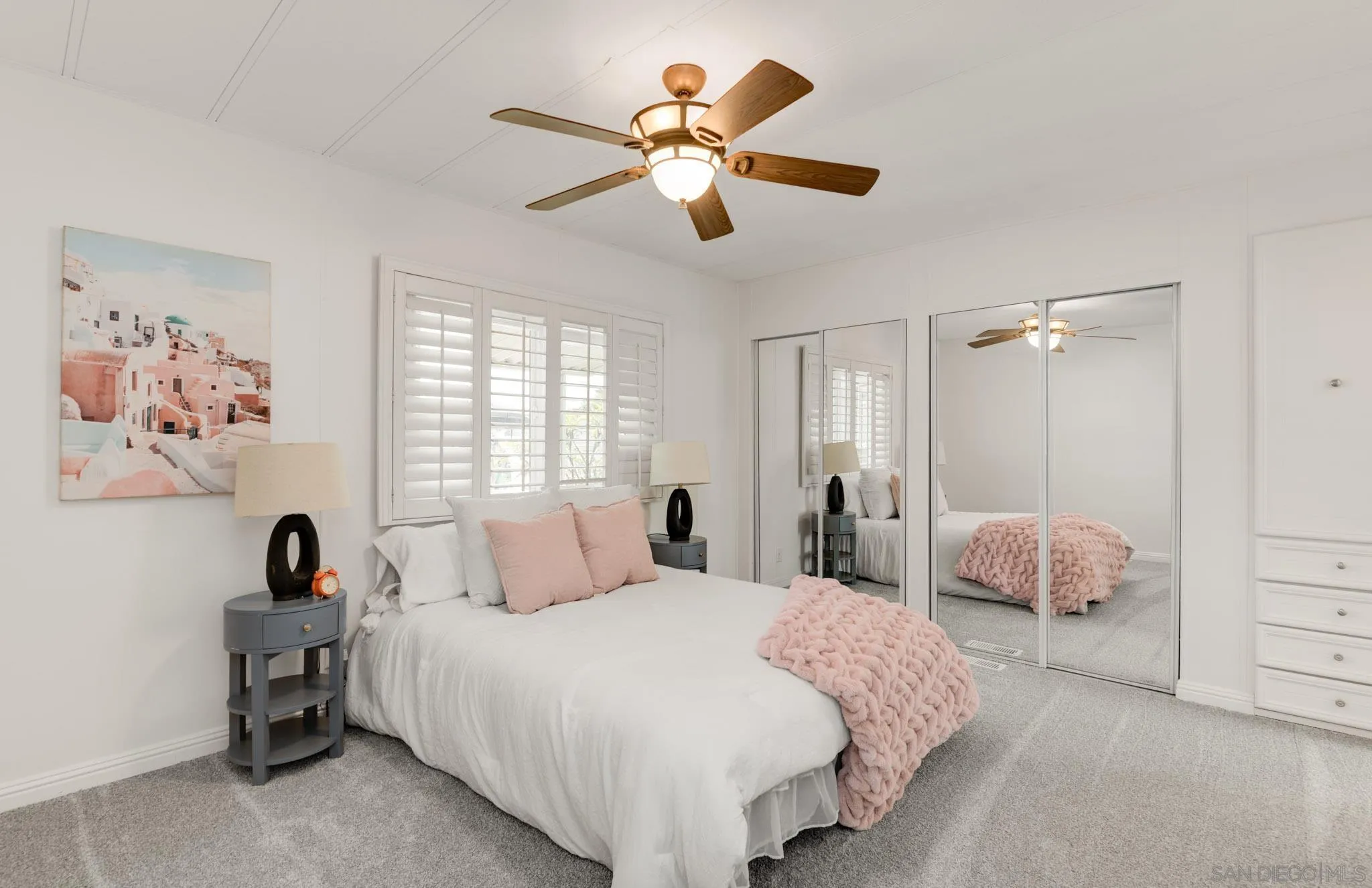 https://cdn.realtyfeed.com/cdn/127/260019338/f813214847be5aa20c832b8c43035bb4.webp